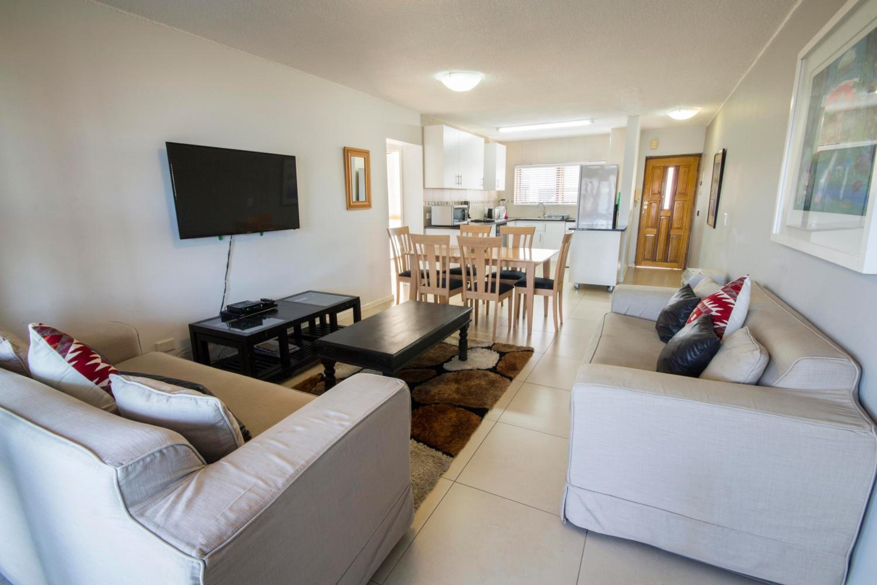 2 Bedroom 1 Bath Ground Floor photo 1