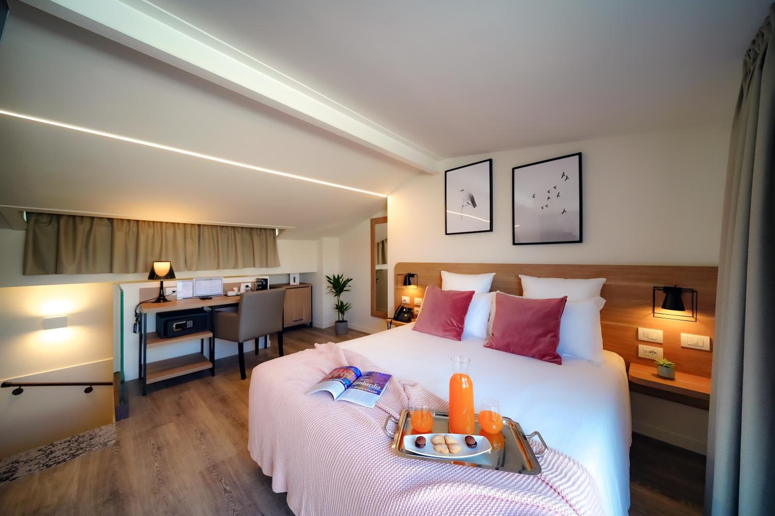 Deluxe Room with City View