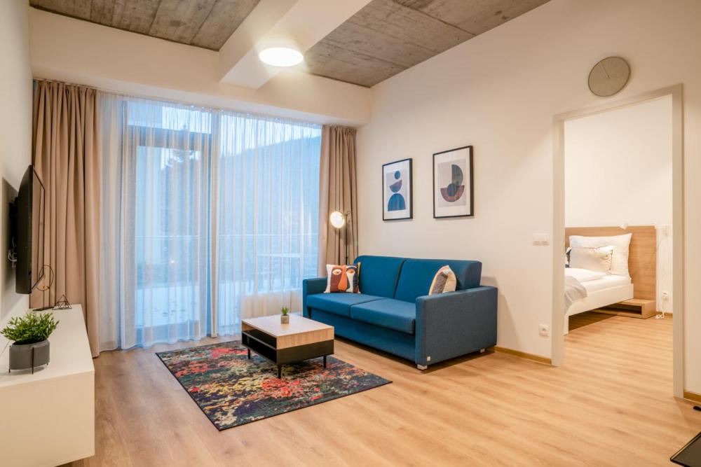 Apartment with Terrace - Photo 8