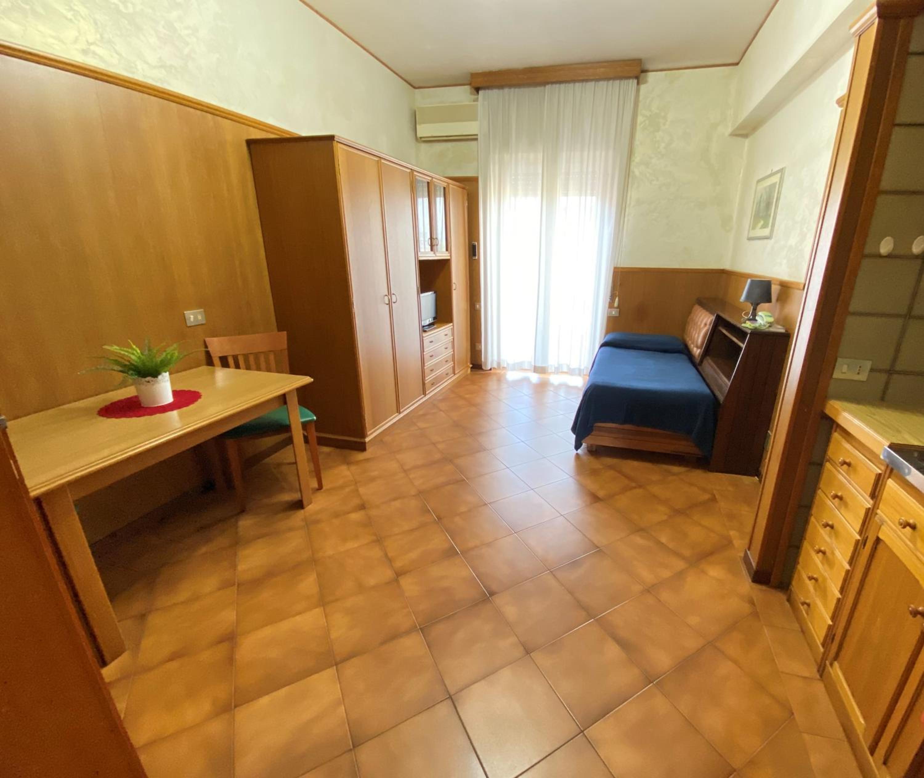 Studio Apartment