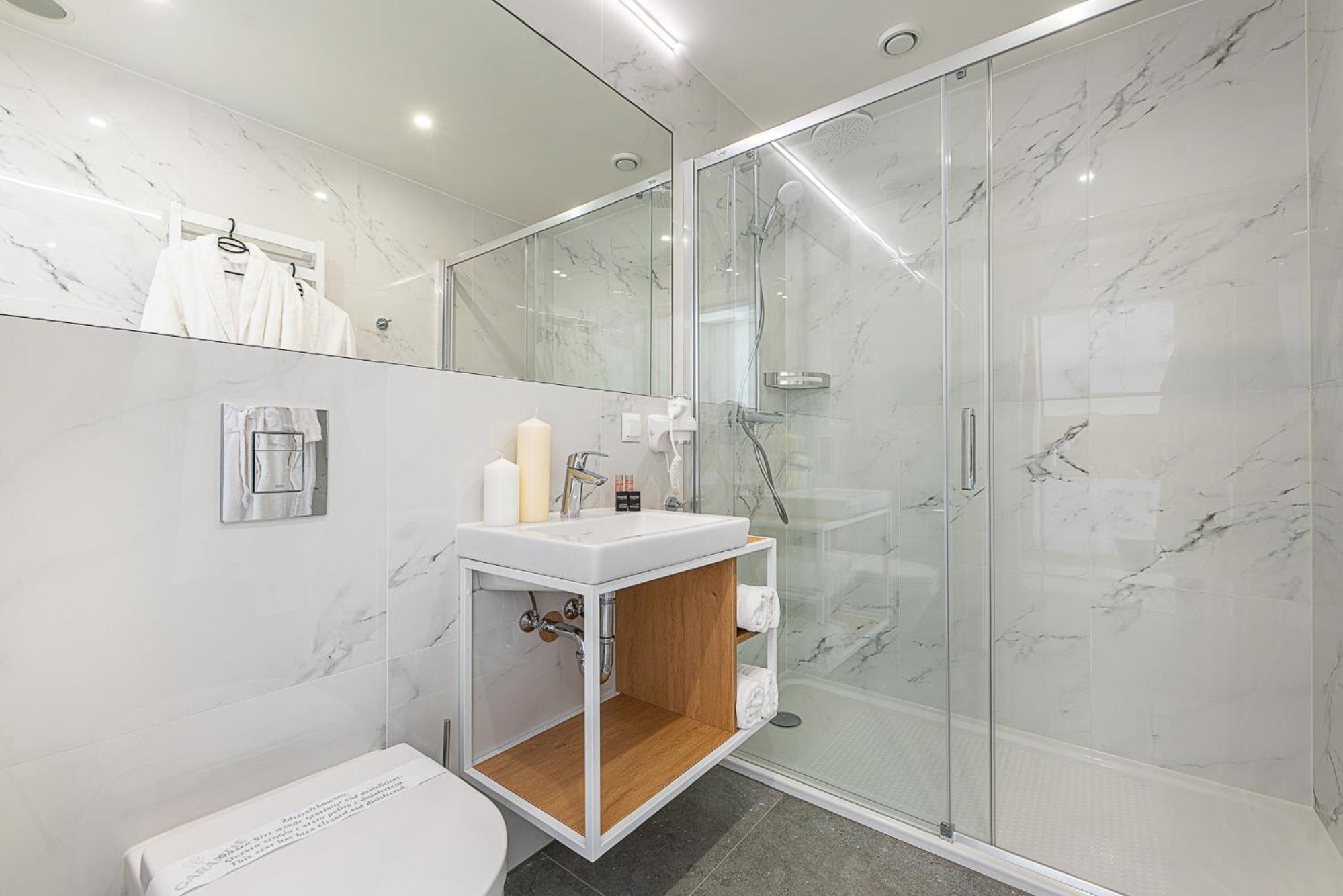 Studio Apartment photo 3