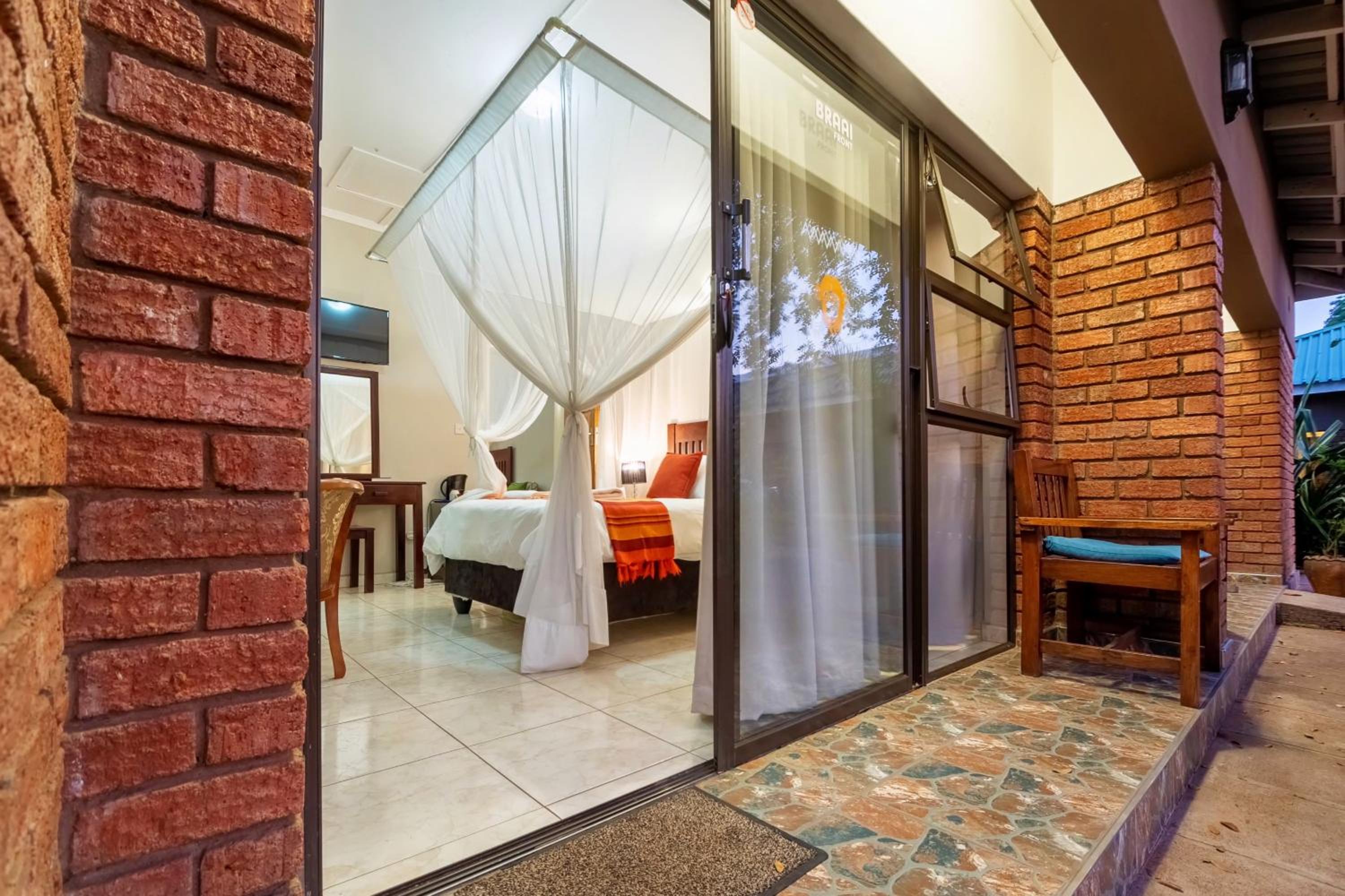 Deluxe Family Suite