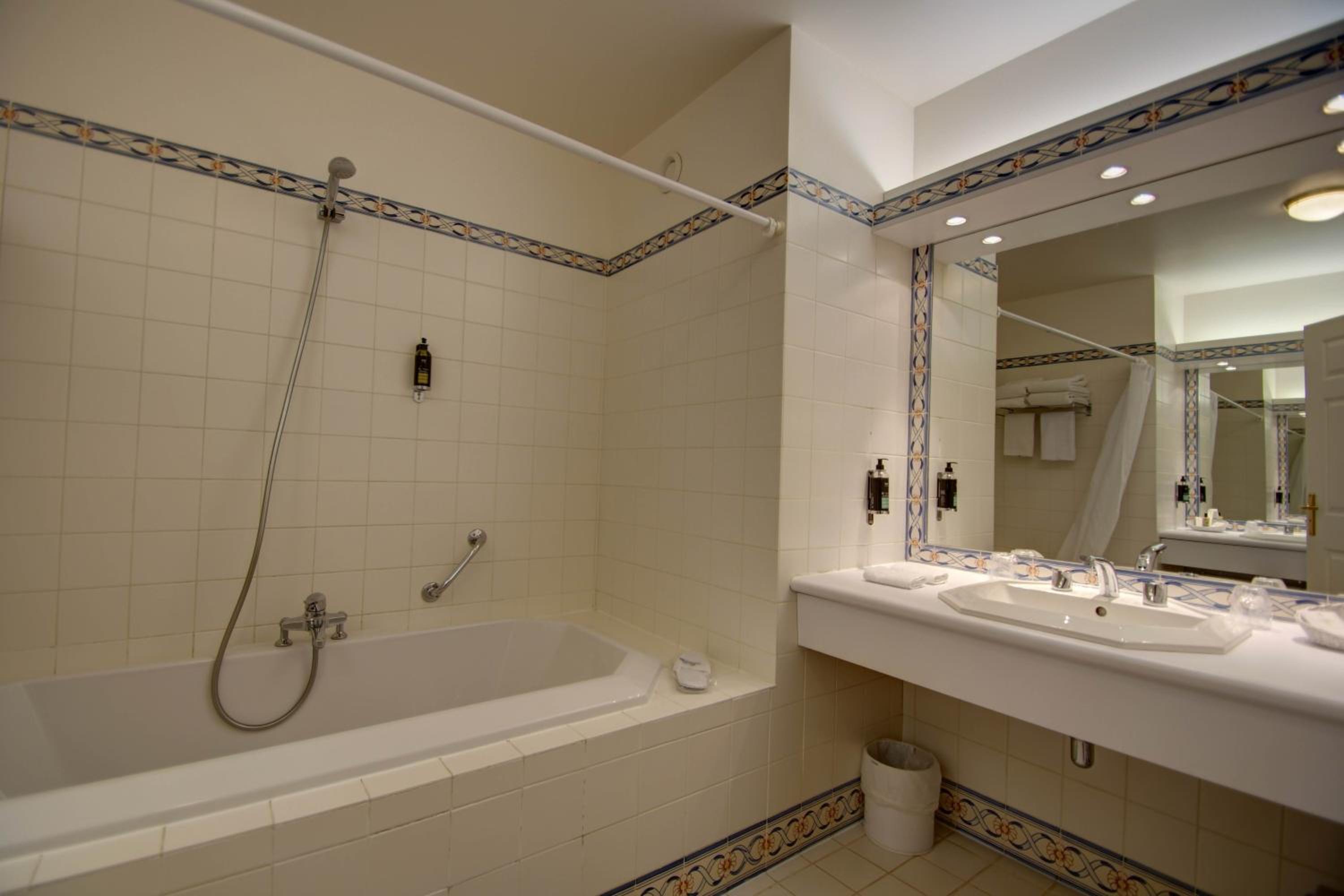 Double Room with Terrace - Photo 4