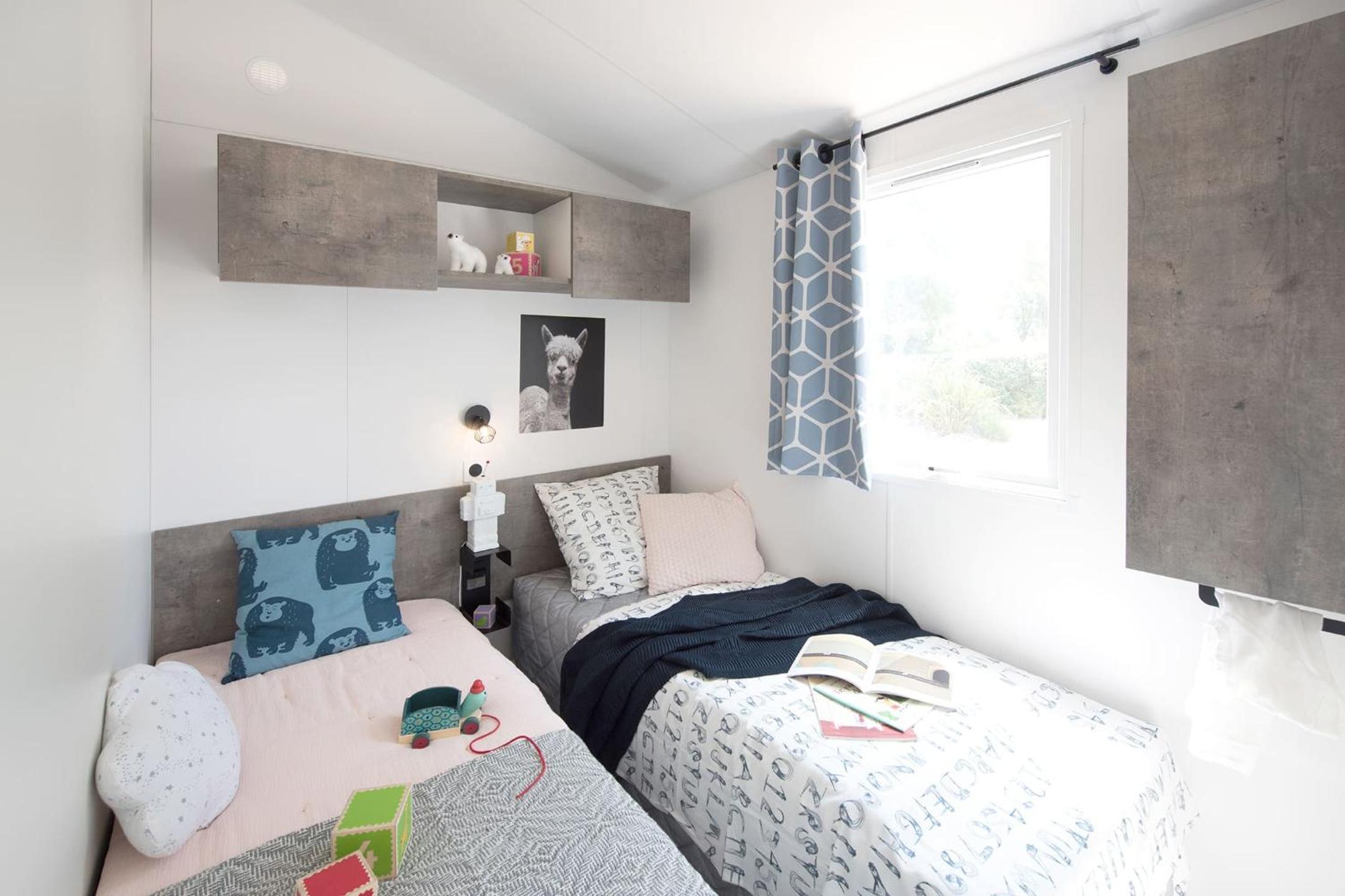 Mobile Home photo 1