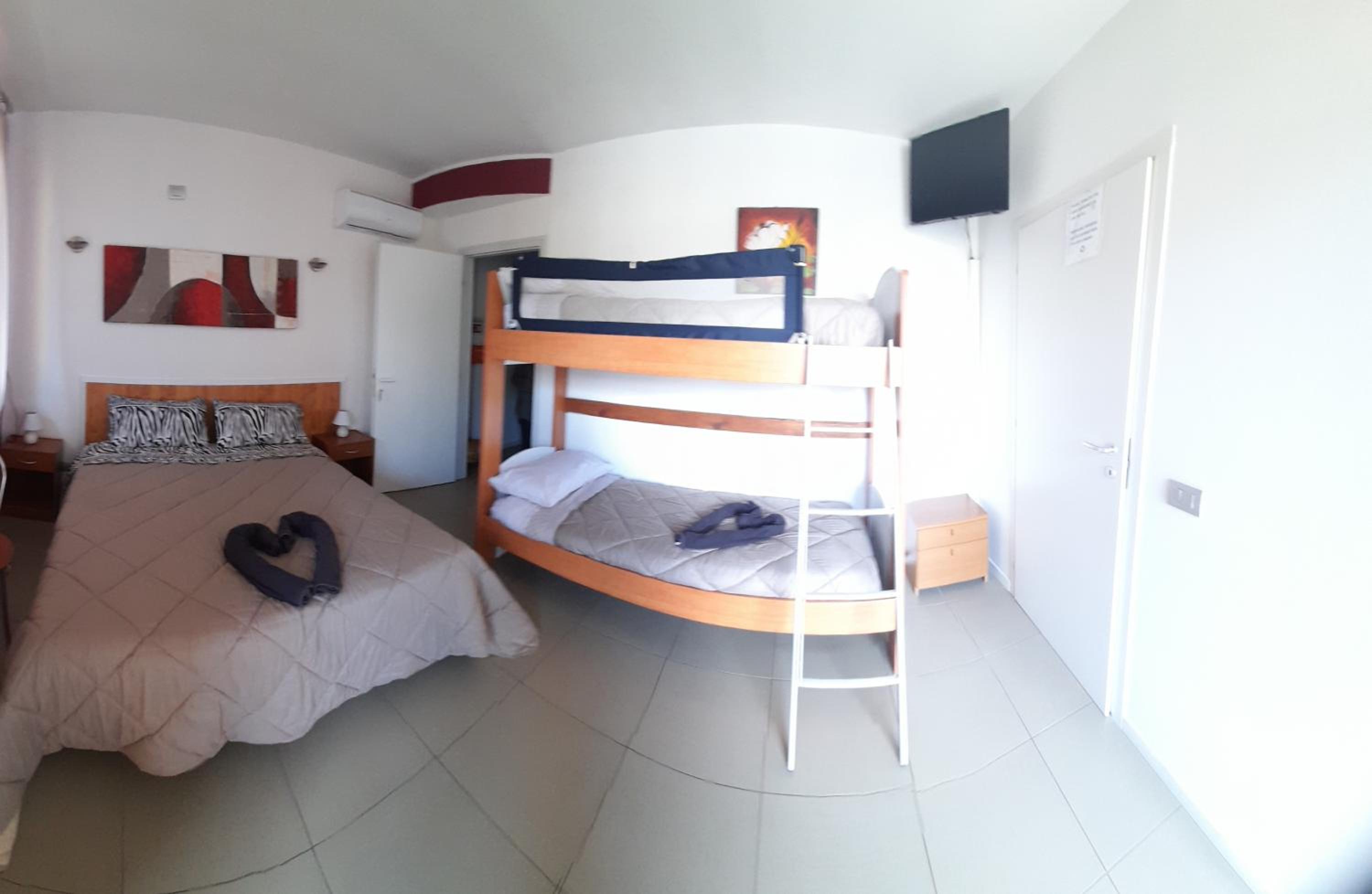 Classic Triple Room - Photo 4