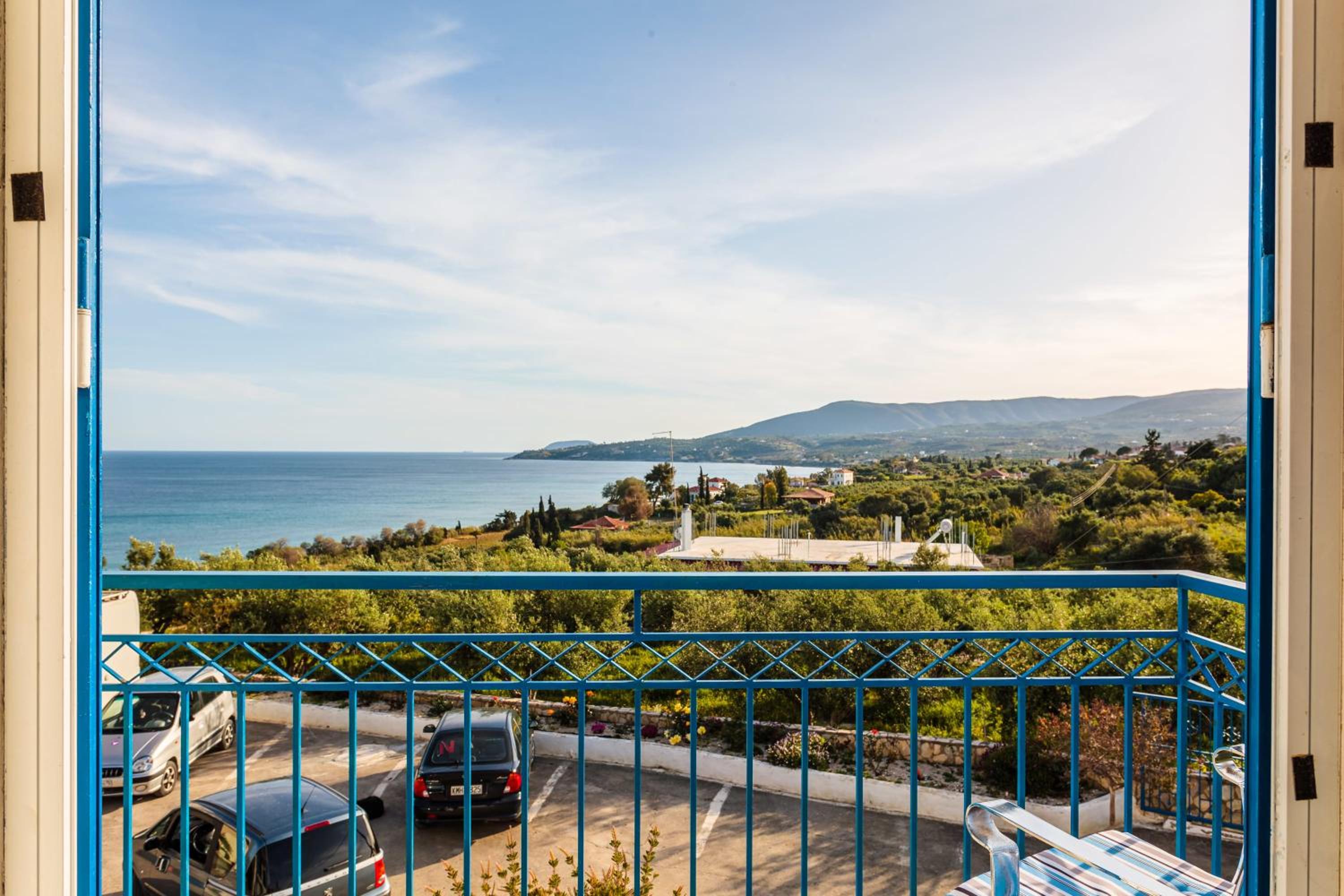 Apartment with Sea View photo 3