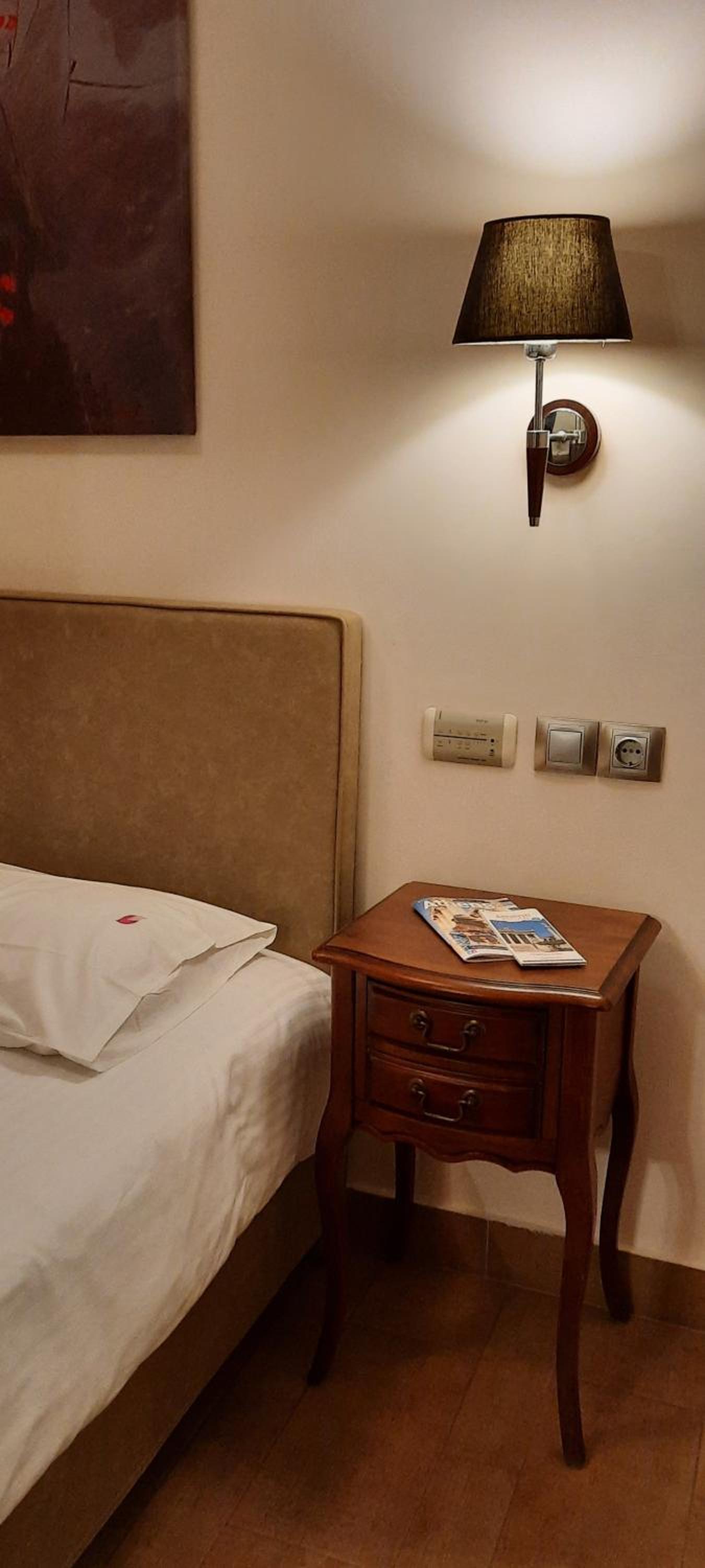 Economy Double Room - Semi Basement