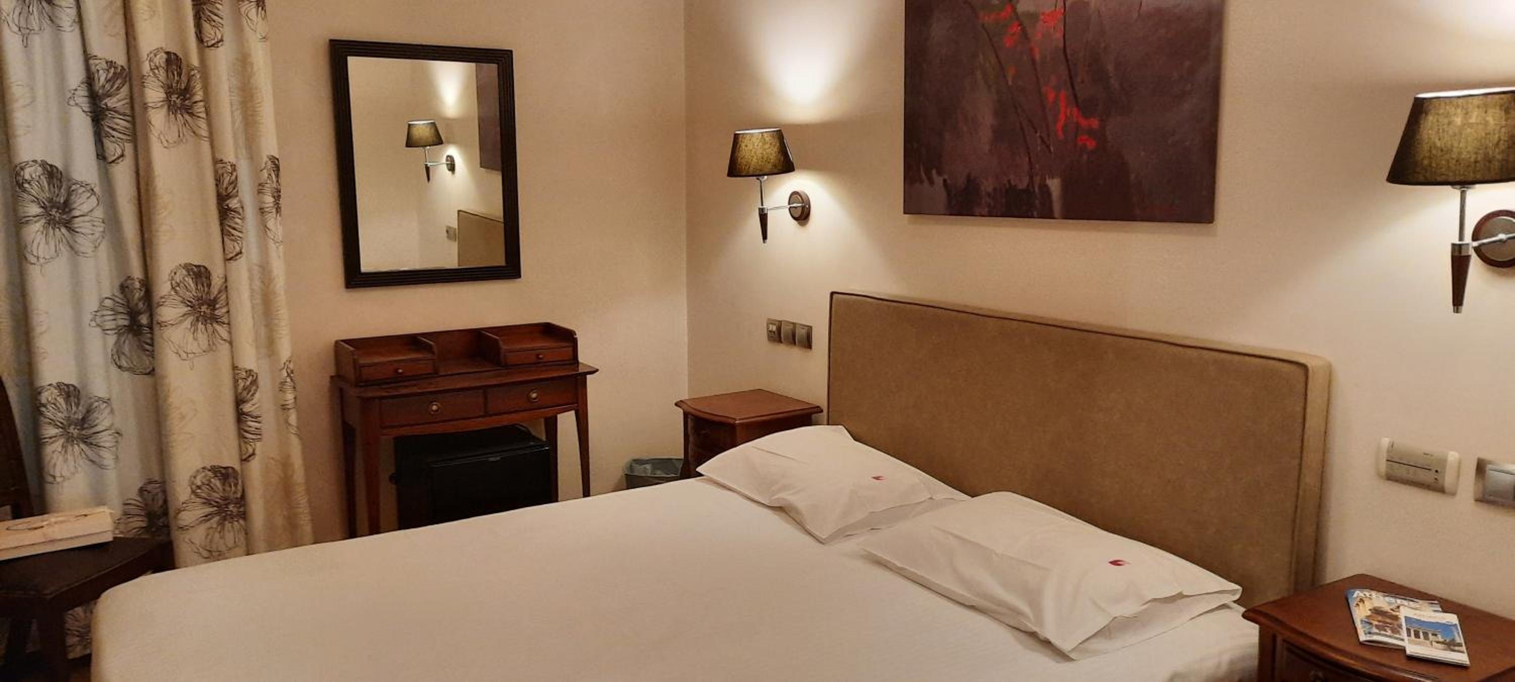Economy Single Room – Semi Basement