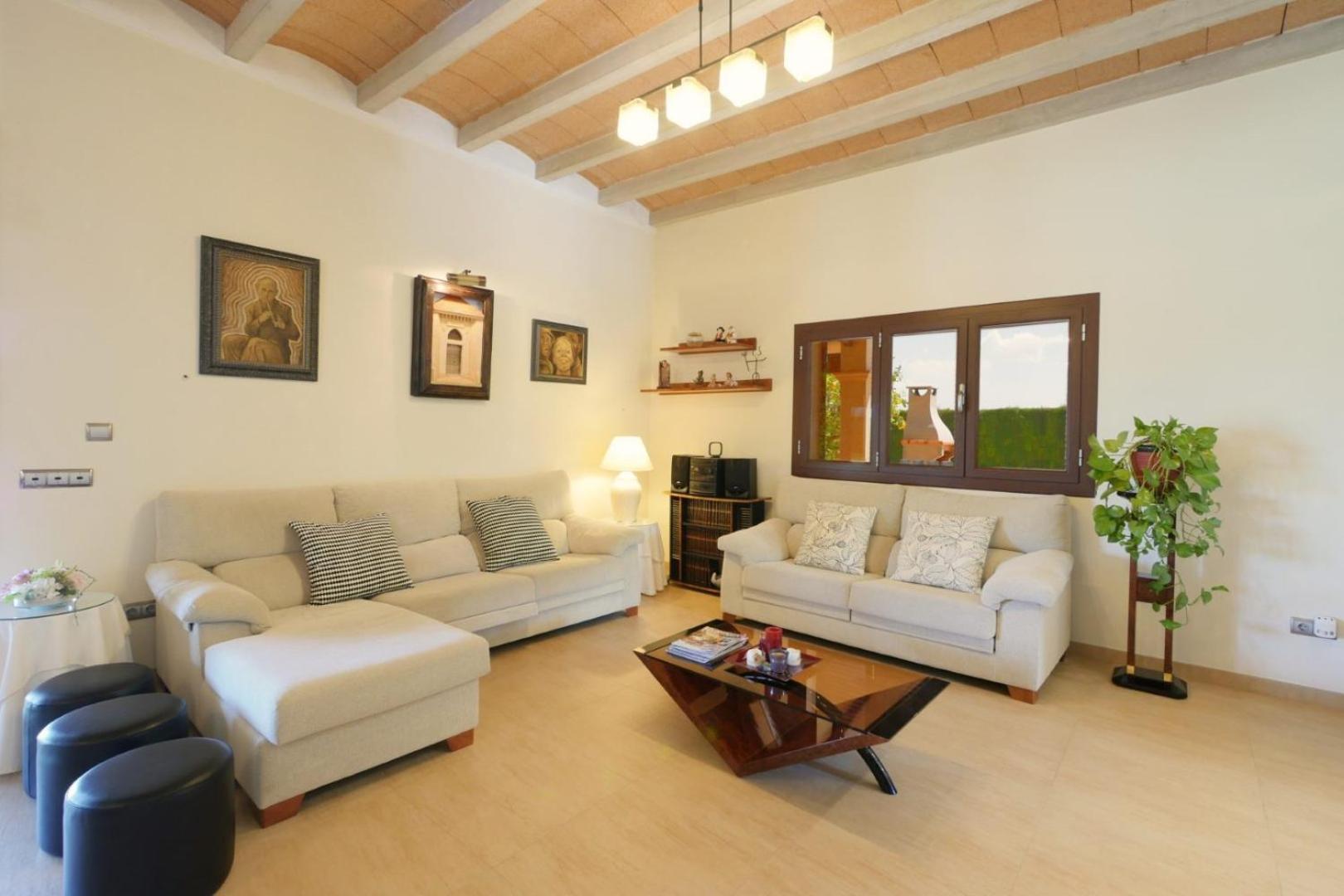 Villa with Garden View