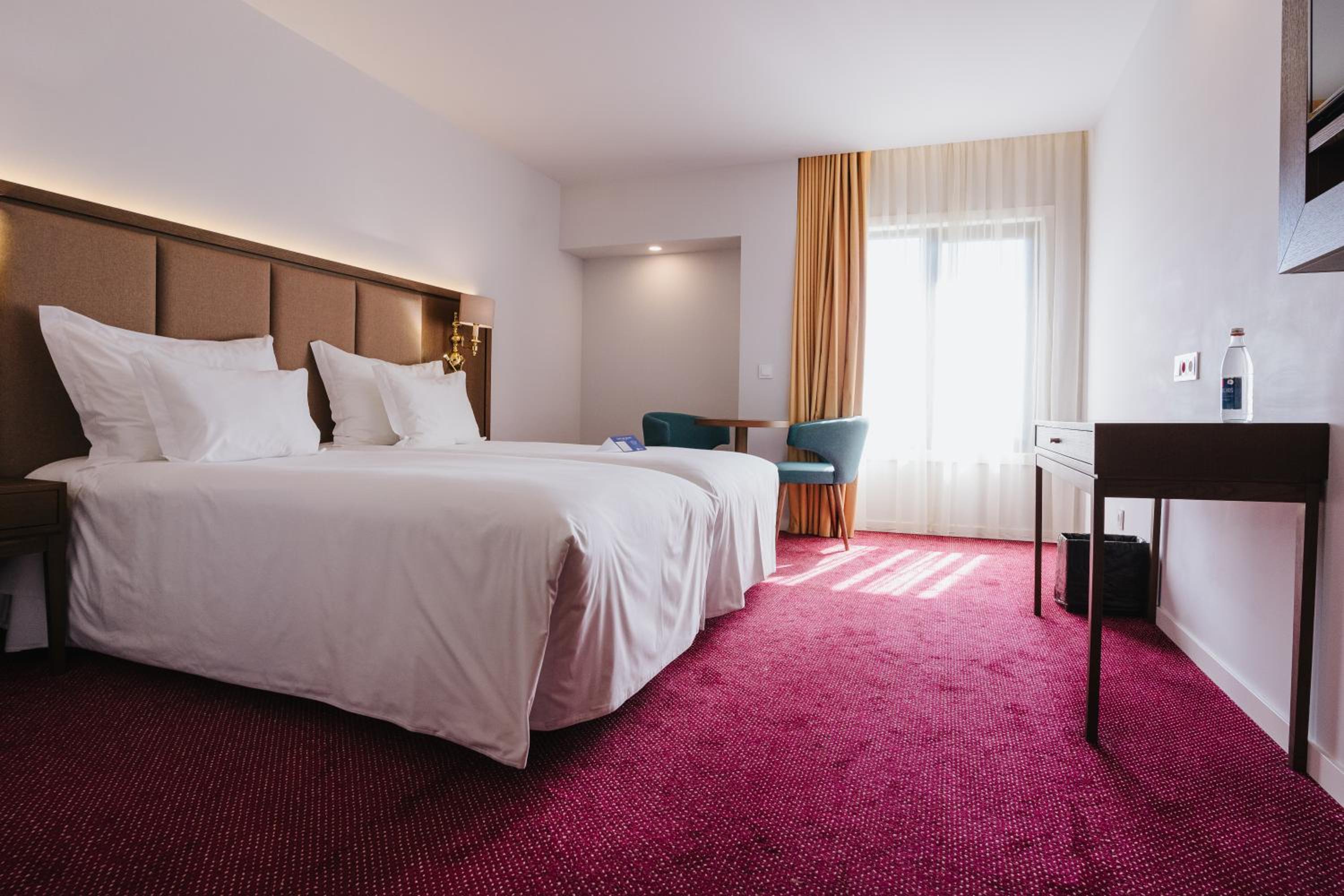 Standard Double or Twin Room - Photo 1