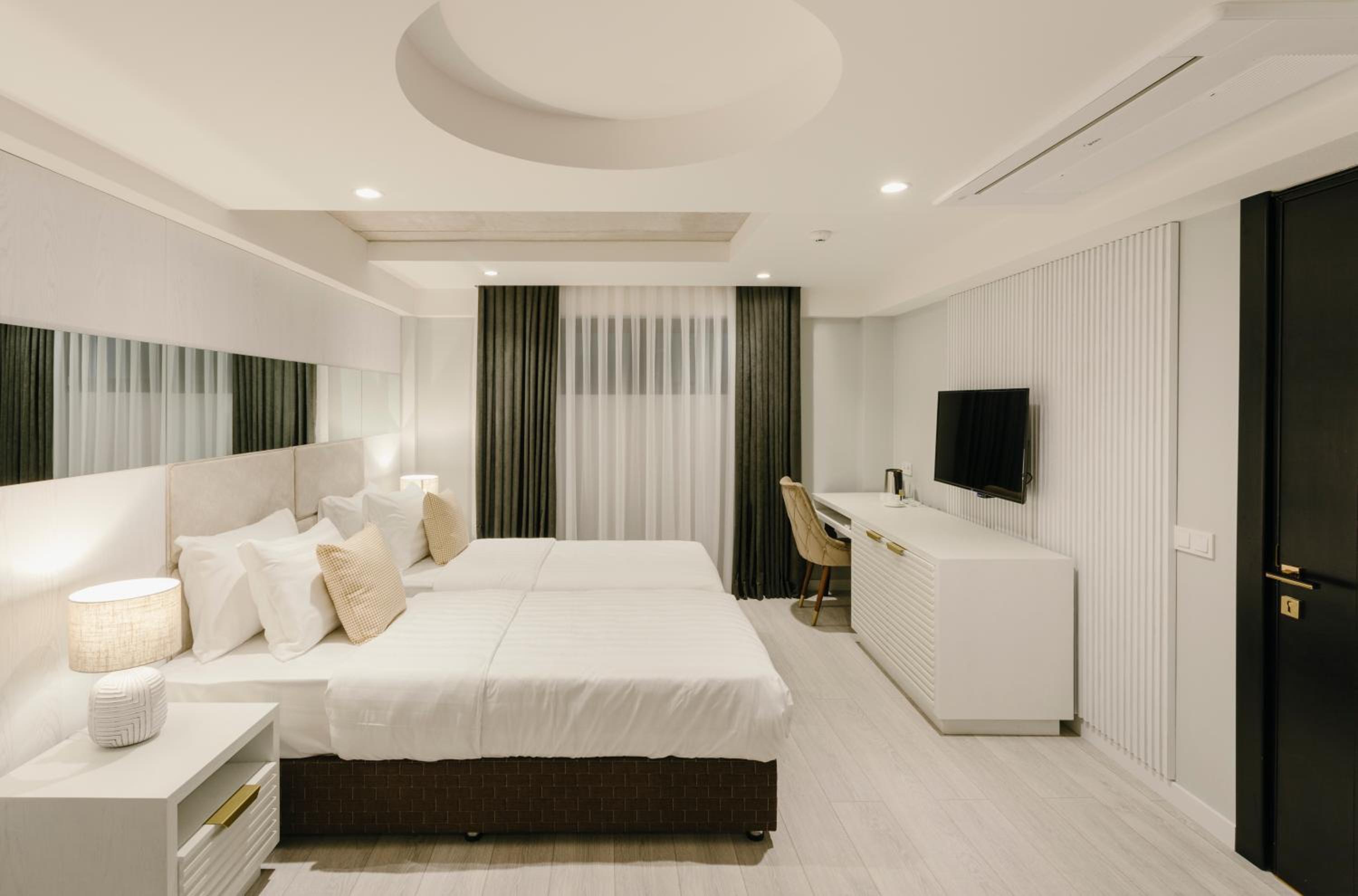 Economy Double or Twin Room - Photo 7