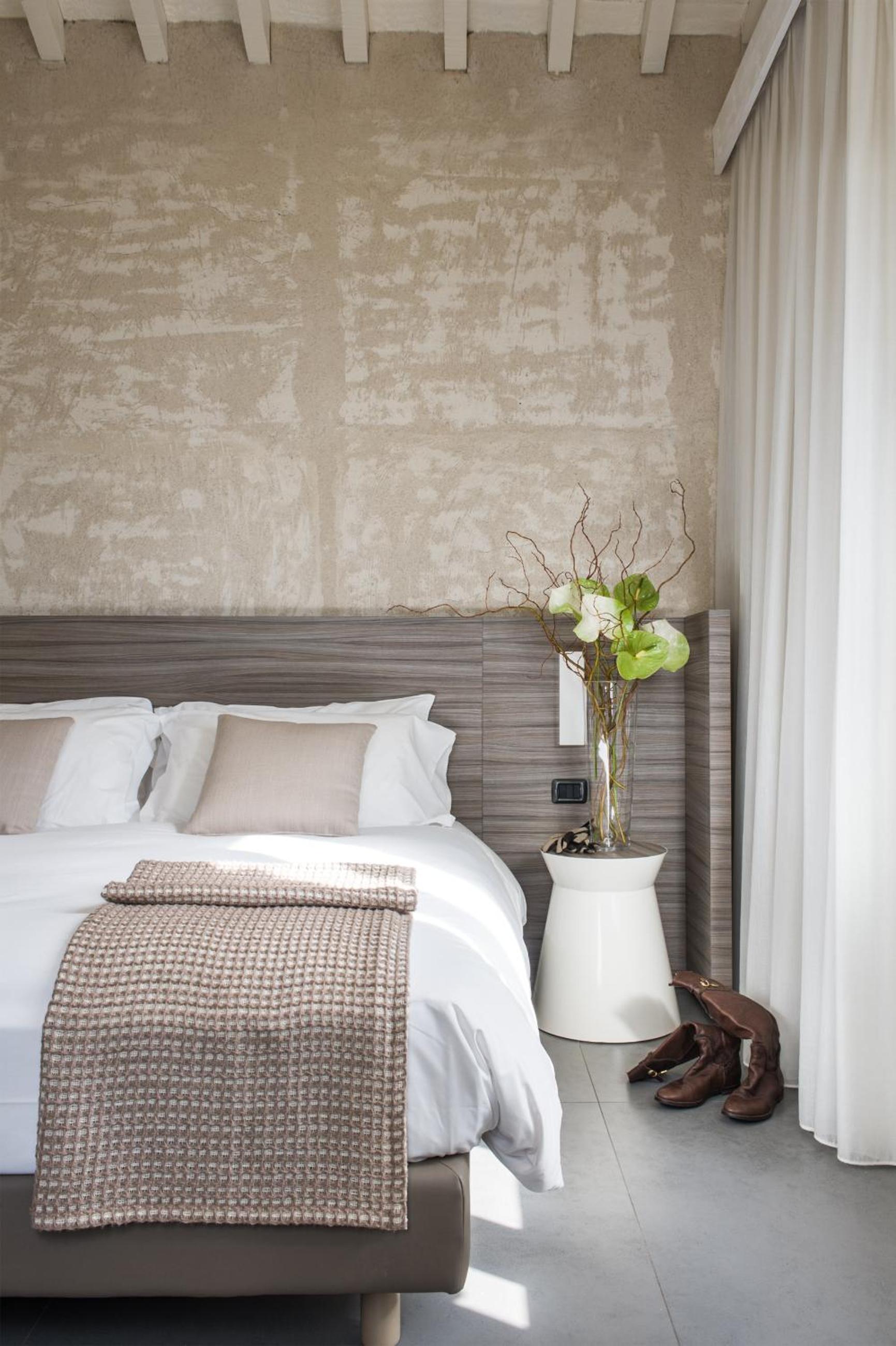 Double Room - Photo 10