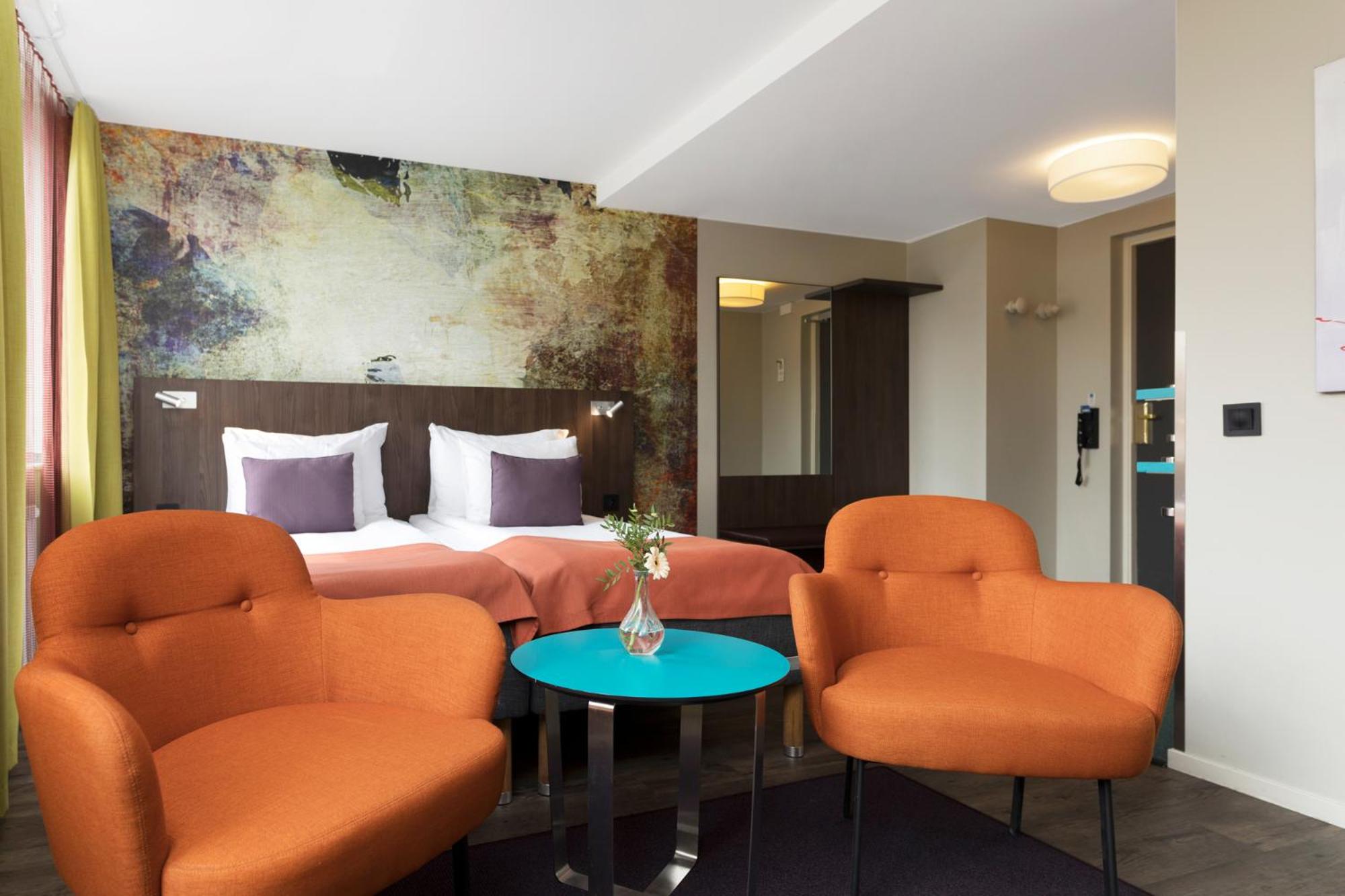 Classic Twin Room - Photo 4