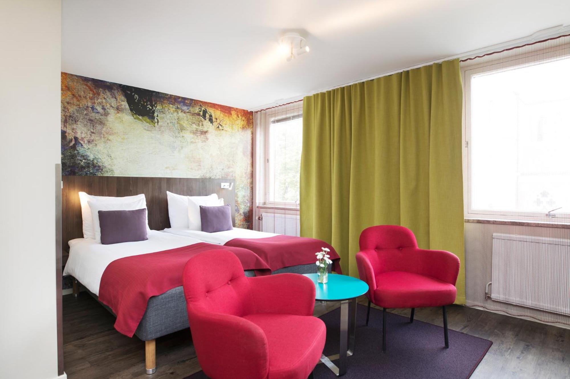 Classic Twin Room - Photo 13