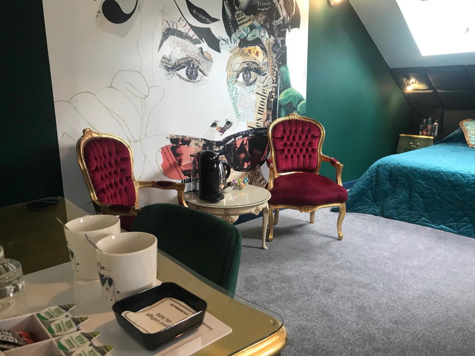 Deluxe Junior Suite photo 2
