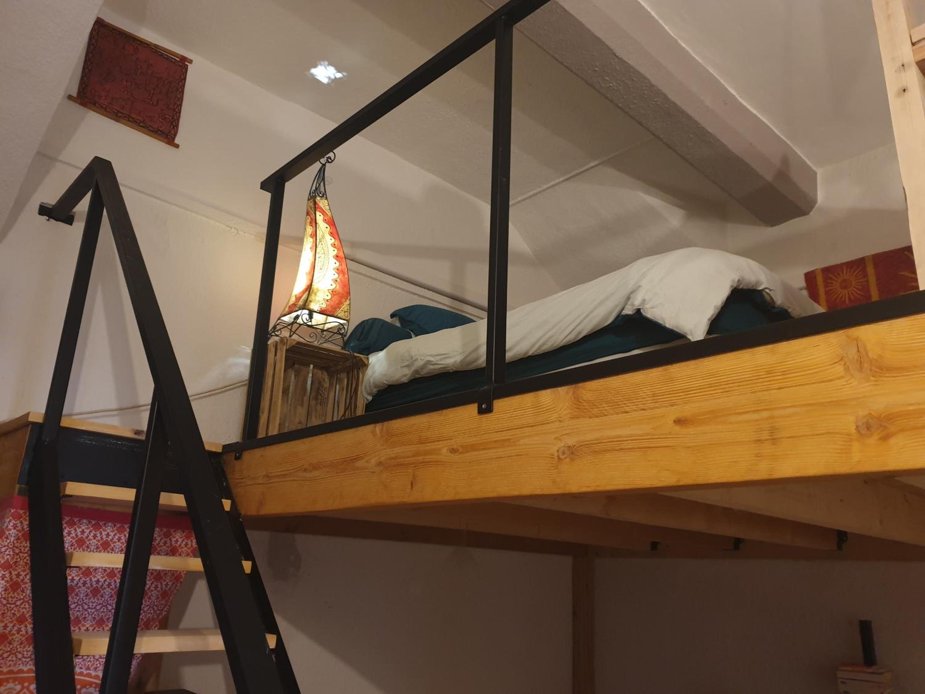 One-Bedroom Apartment - Photo 5