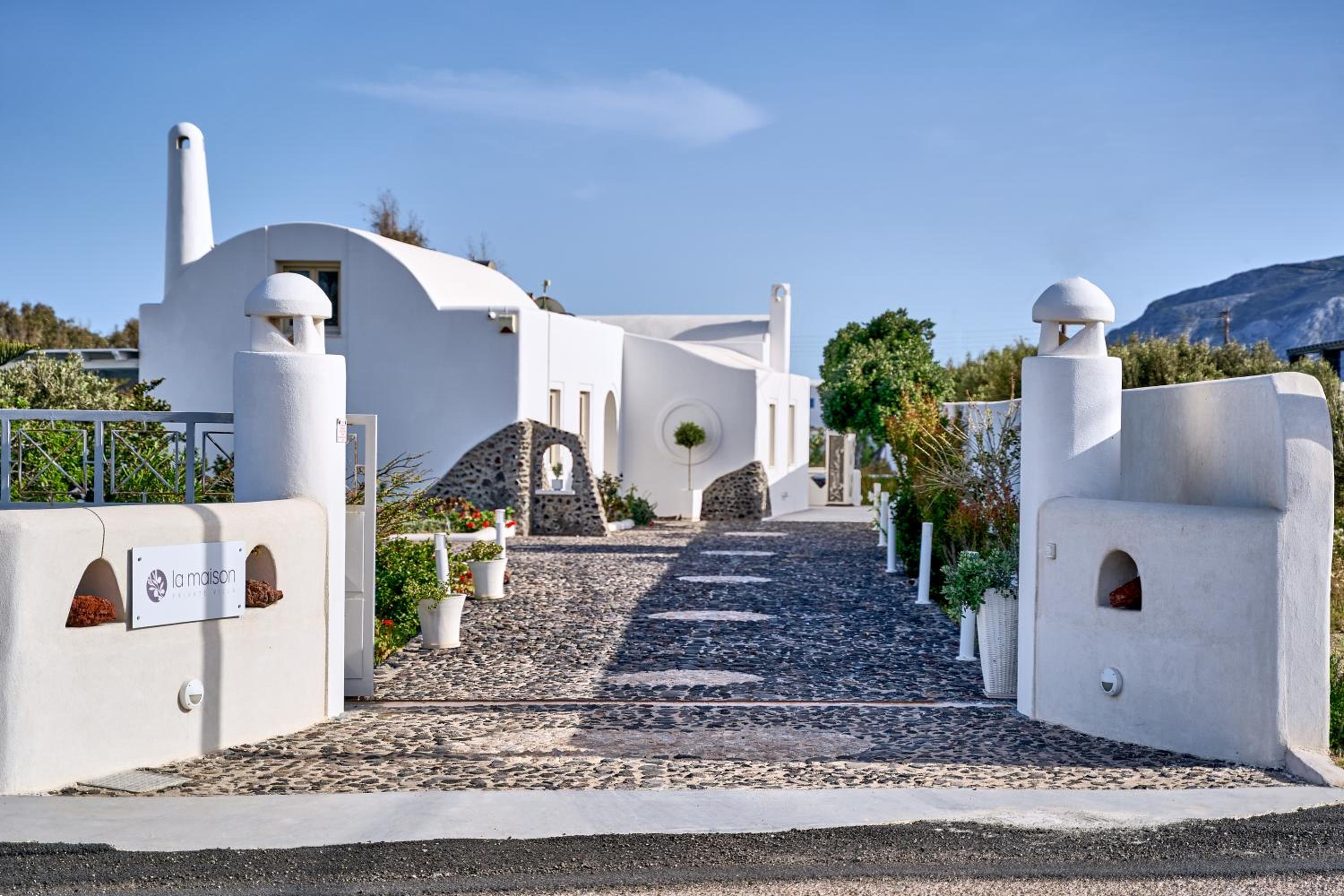 Four-Bedroom Villa with Private Pool photo 2