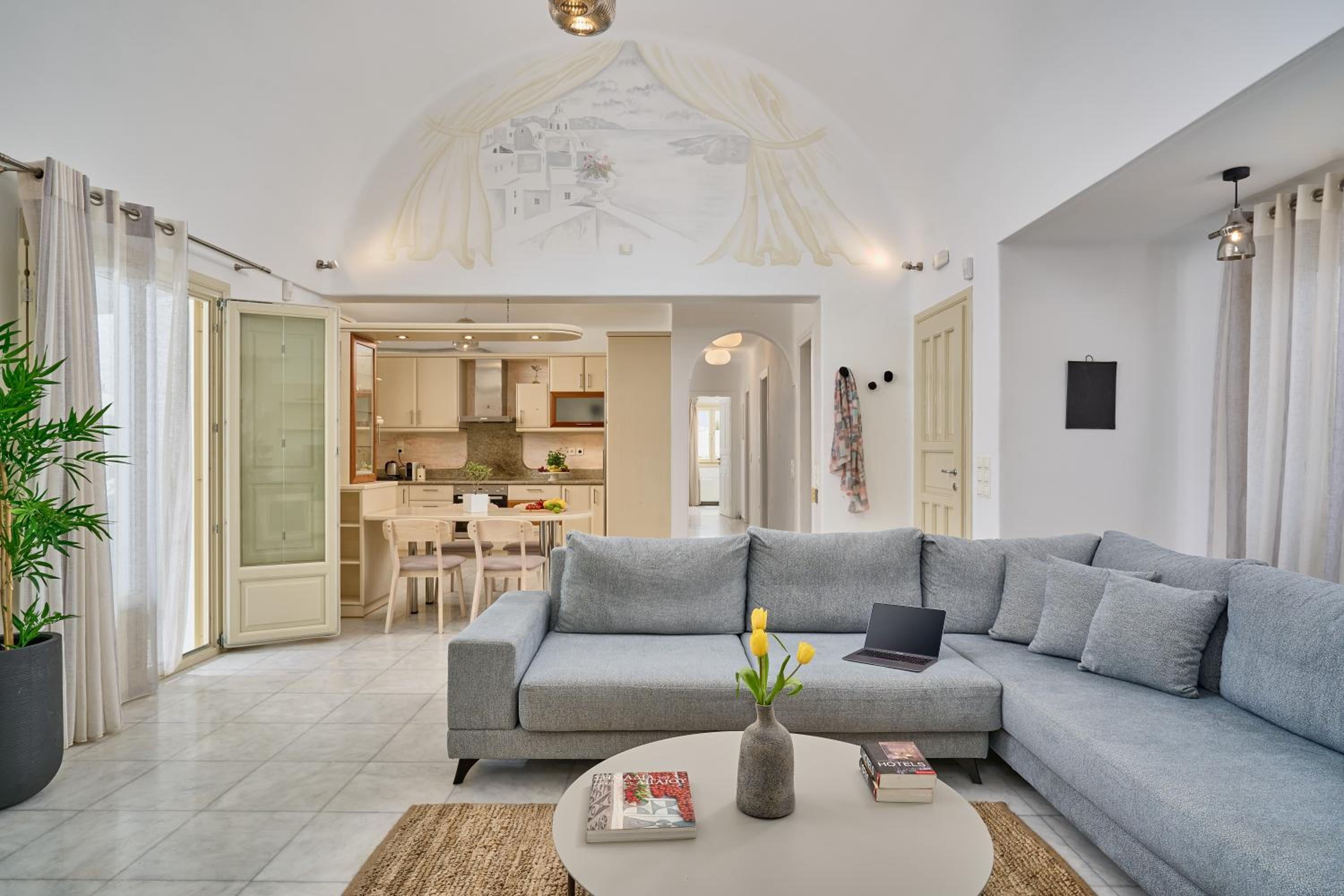 Four-Bedroom Villa with Private Pool photo 1