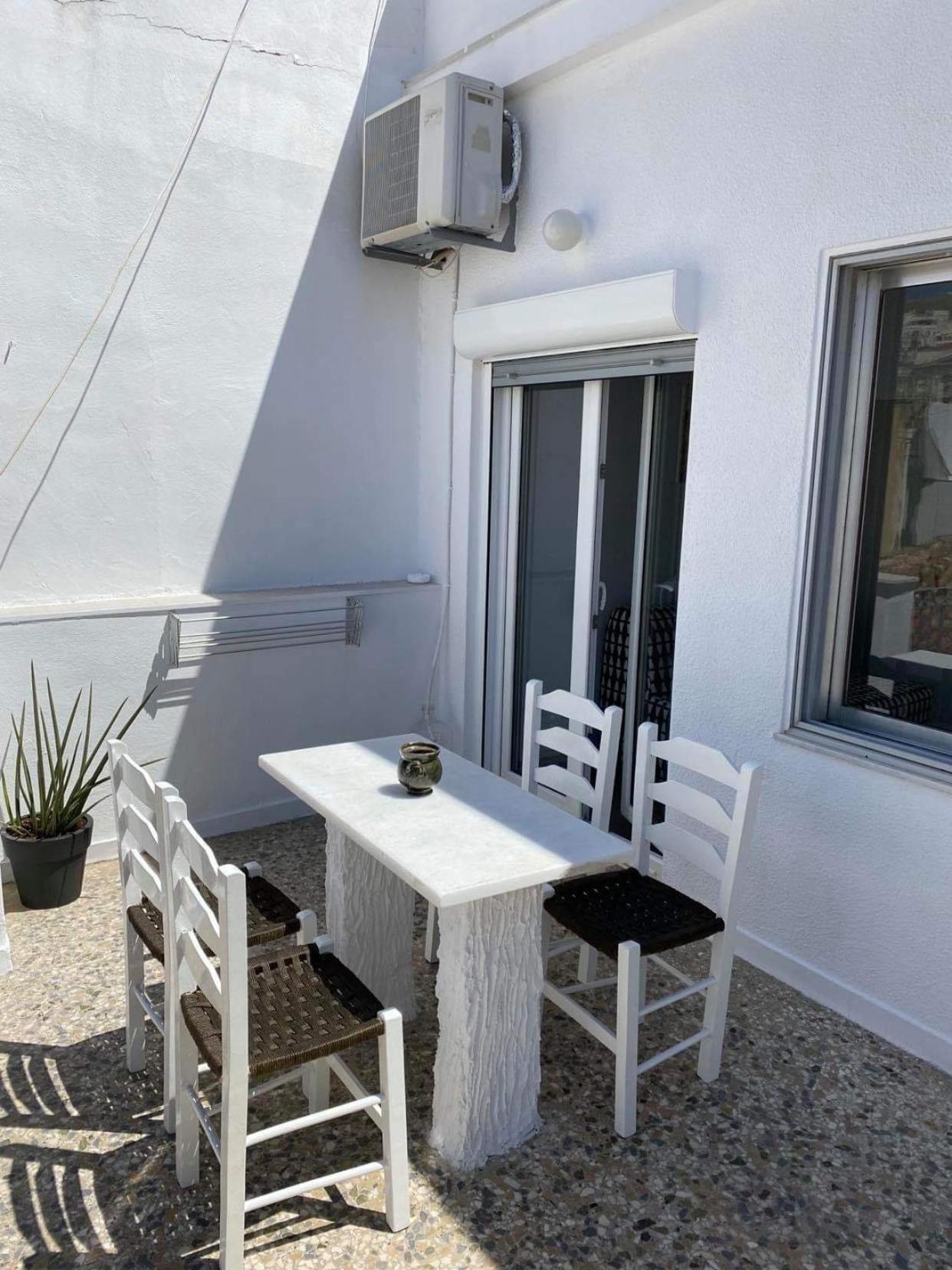 Apartment with Terrace photo 2
