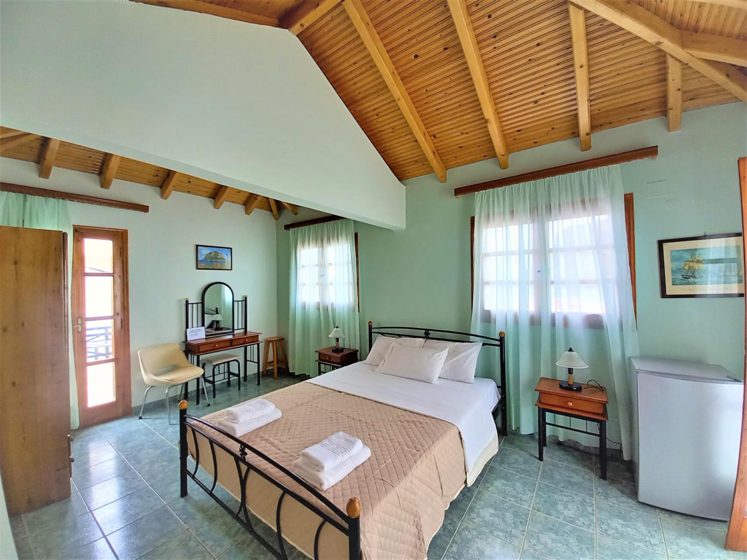 Superior King Room photo 2
