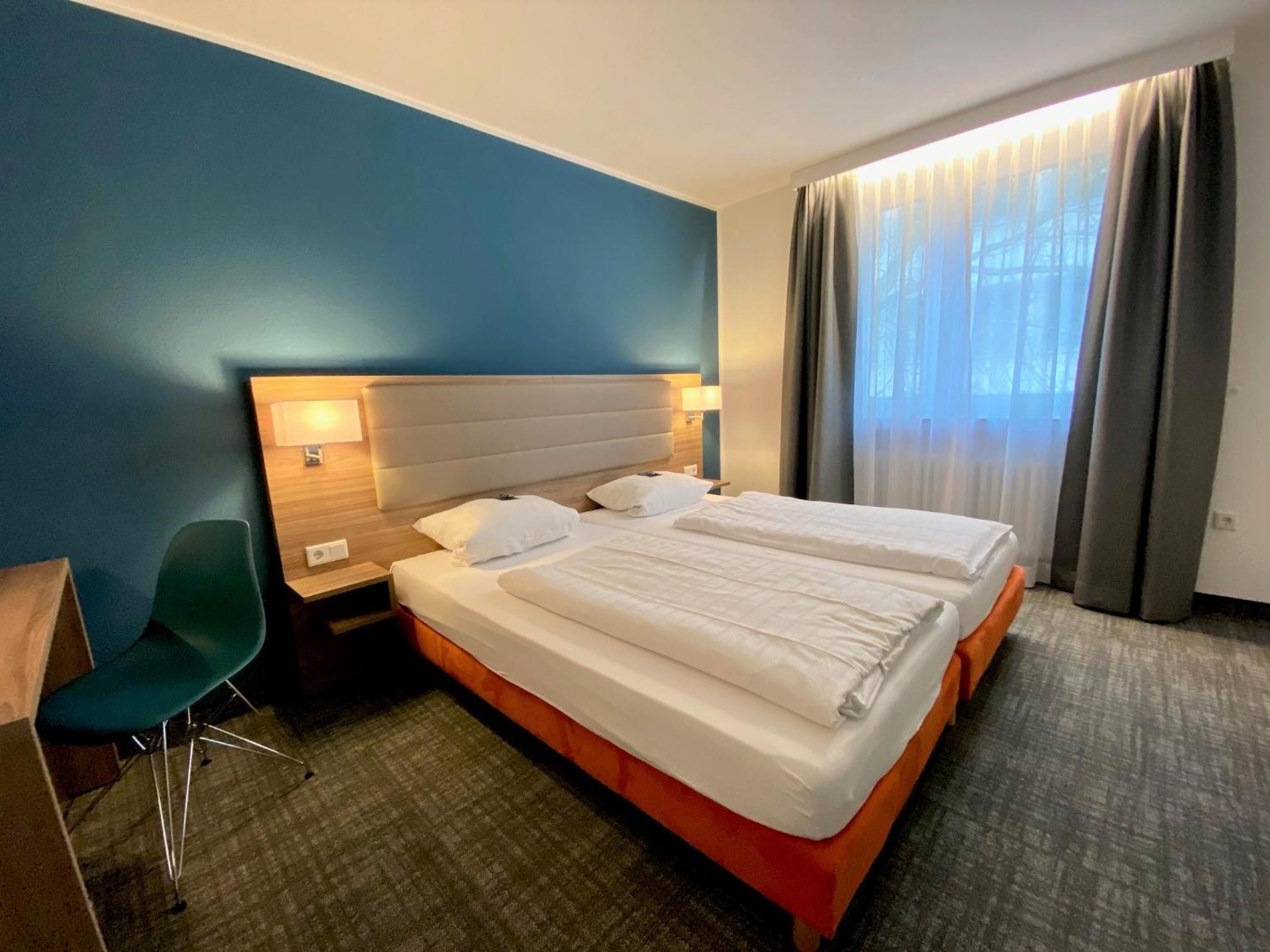 Business Double Room - Photo 3