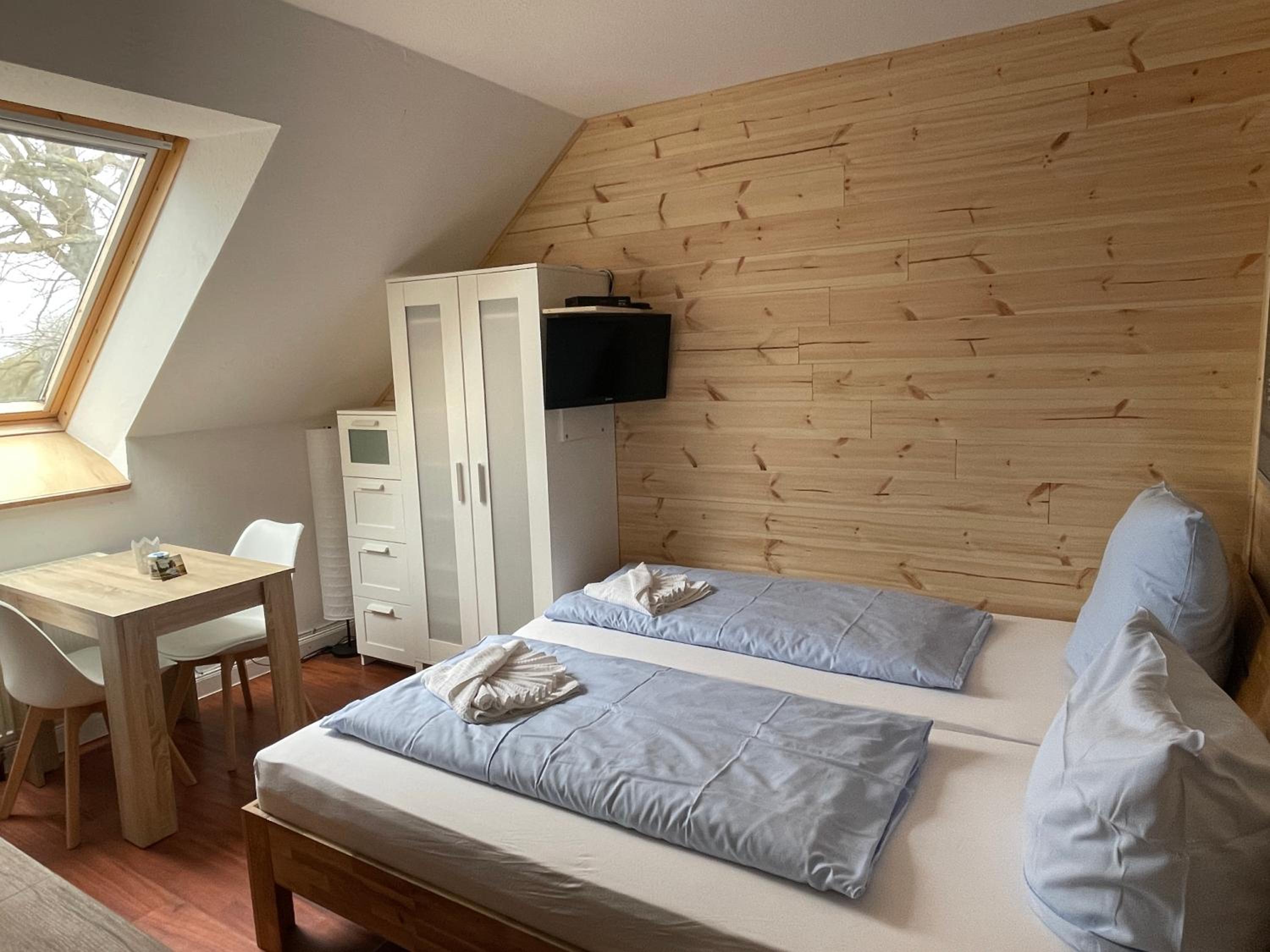 Budget Double Room photo 1