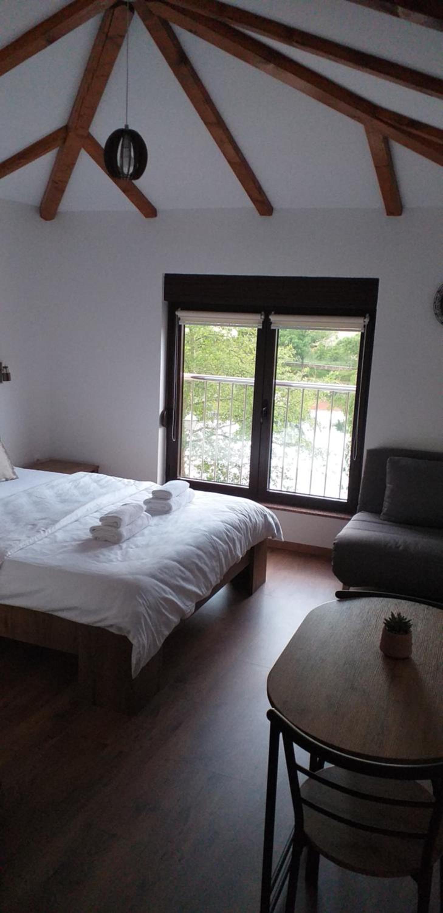 Deluxe Double Room with Extra Bed photo 1