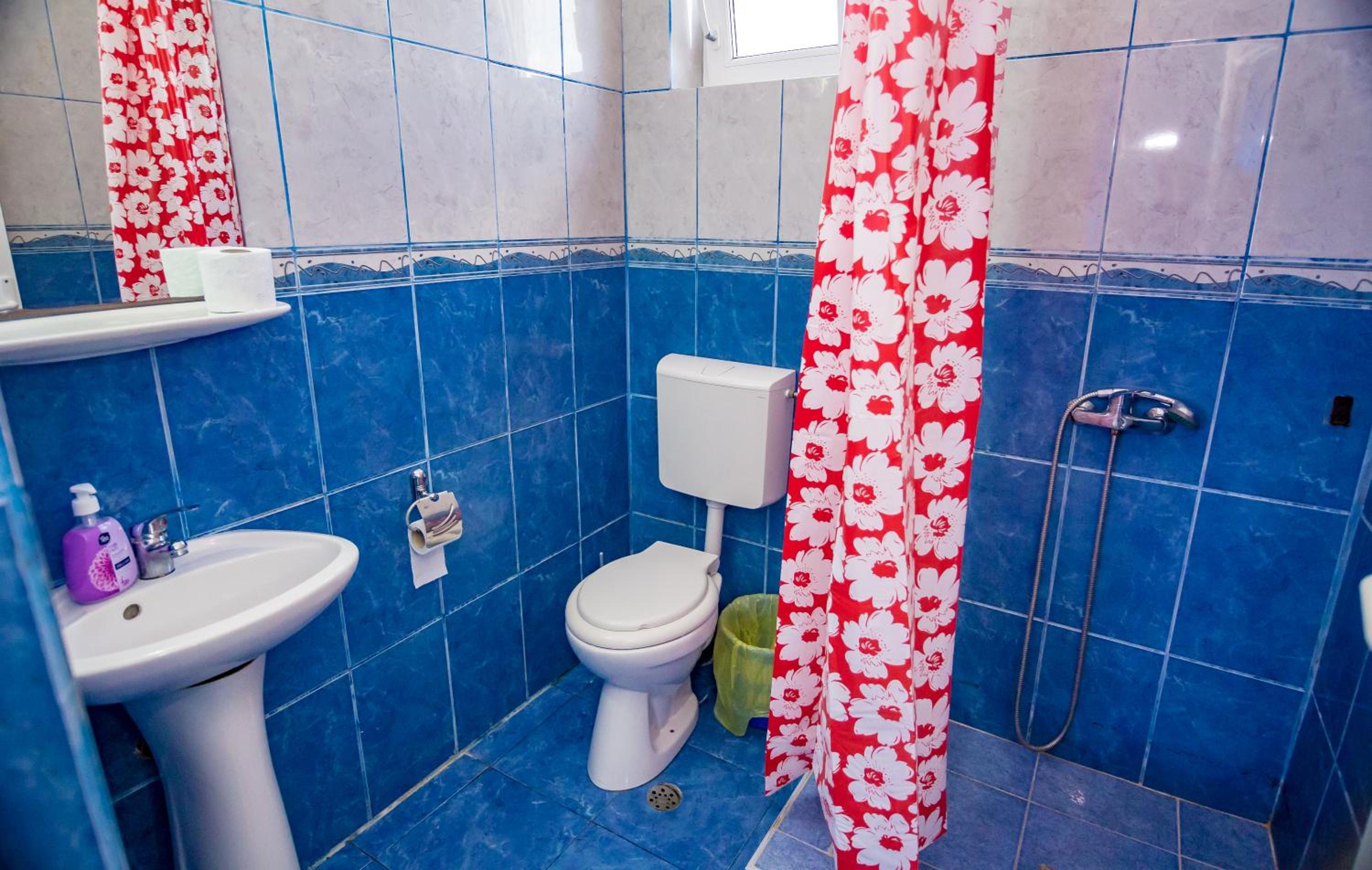Double Room with Private Bathroom photo 3