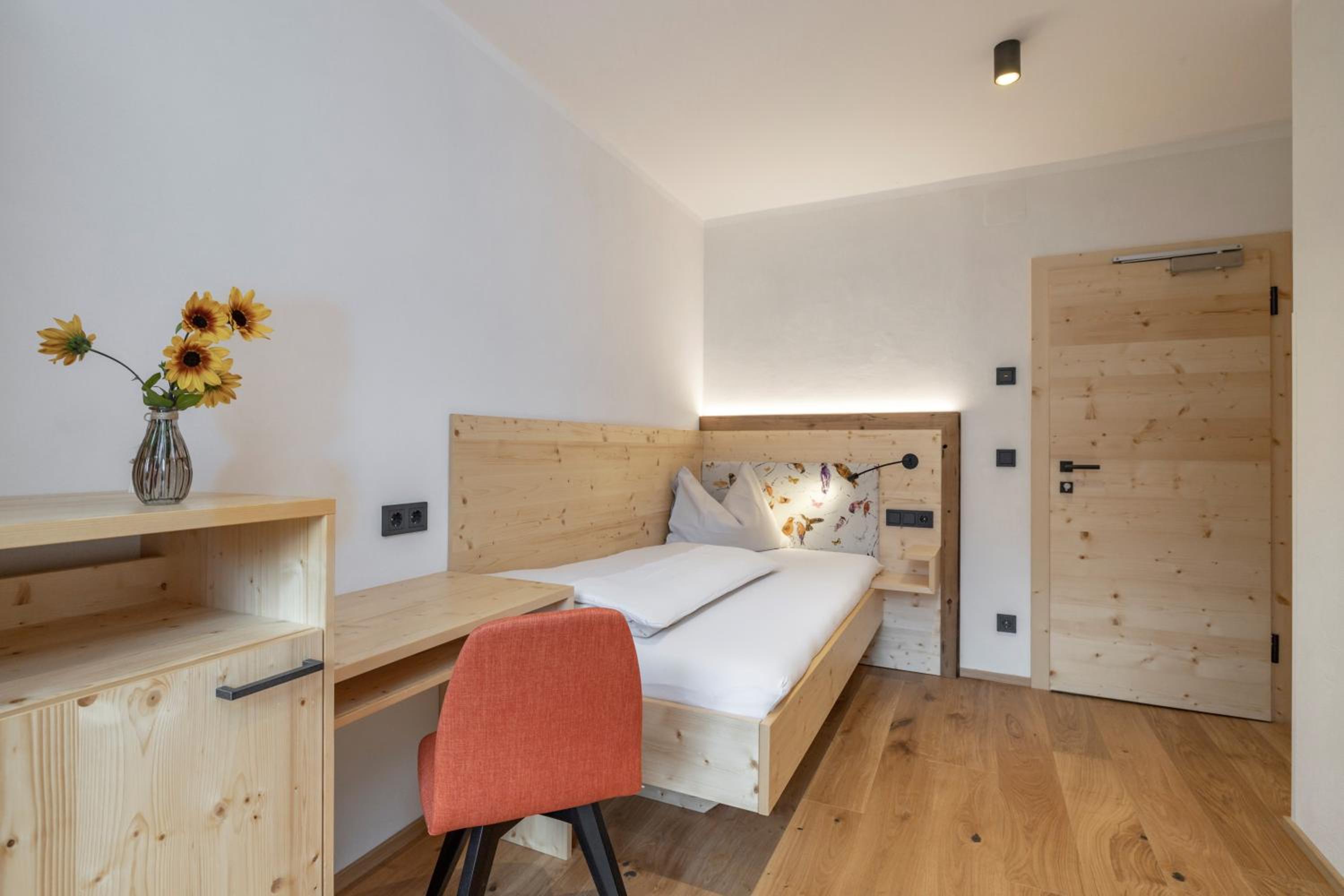 Single Room with Lake View
