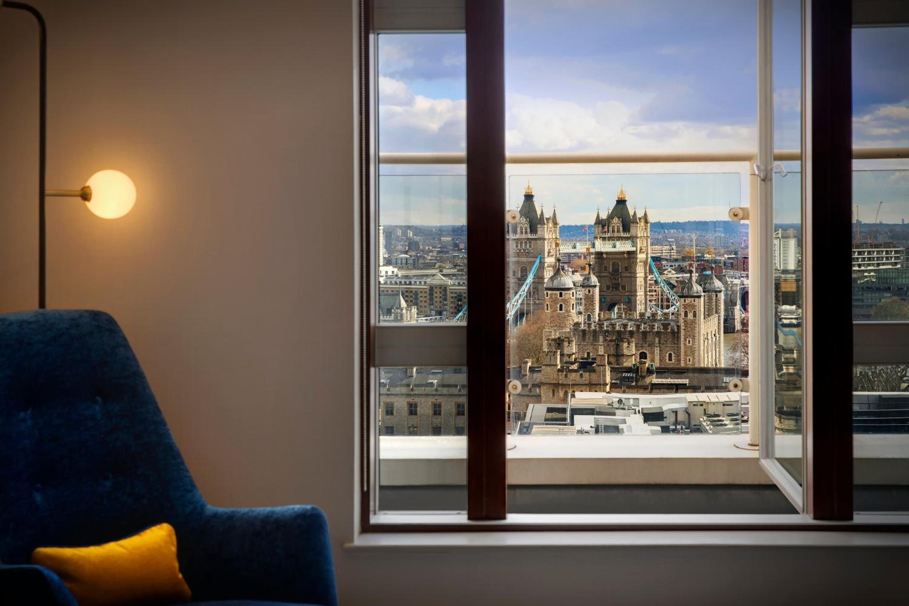 Executive Room King Bed and View