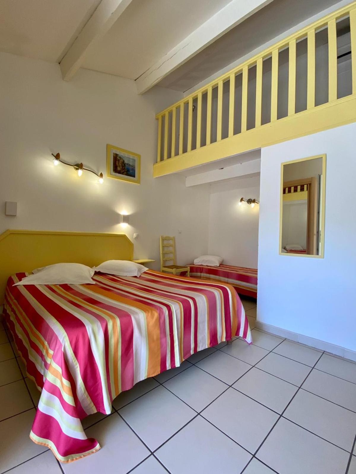 Triple Room with Terrace - Photo 5