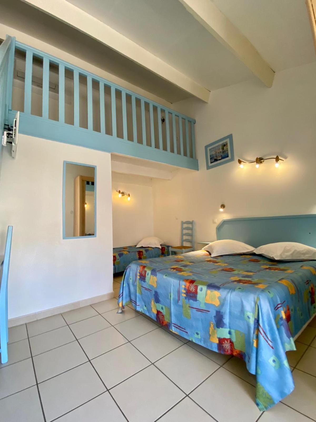 Twin Room with Terrace - Photo 4
