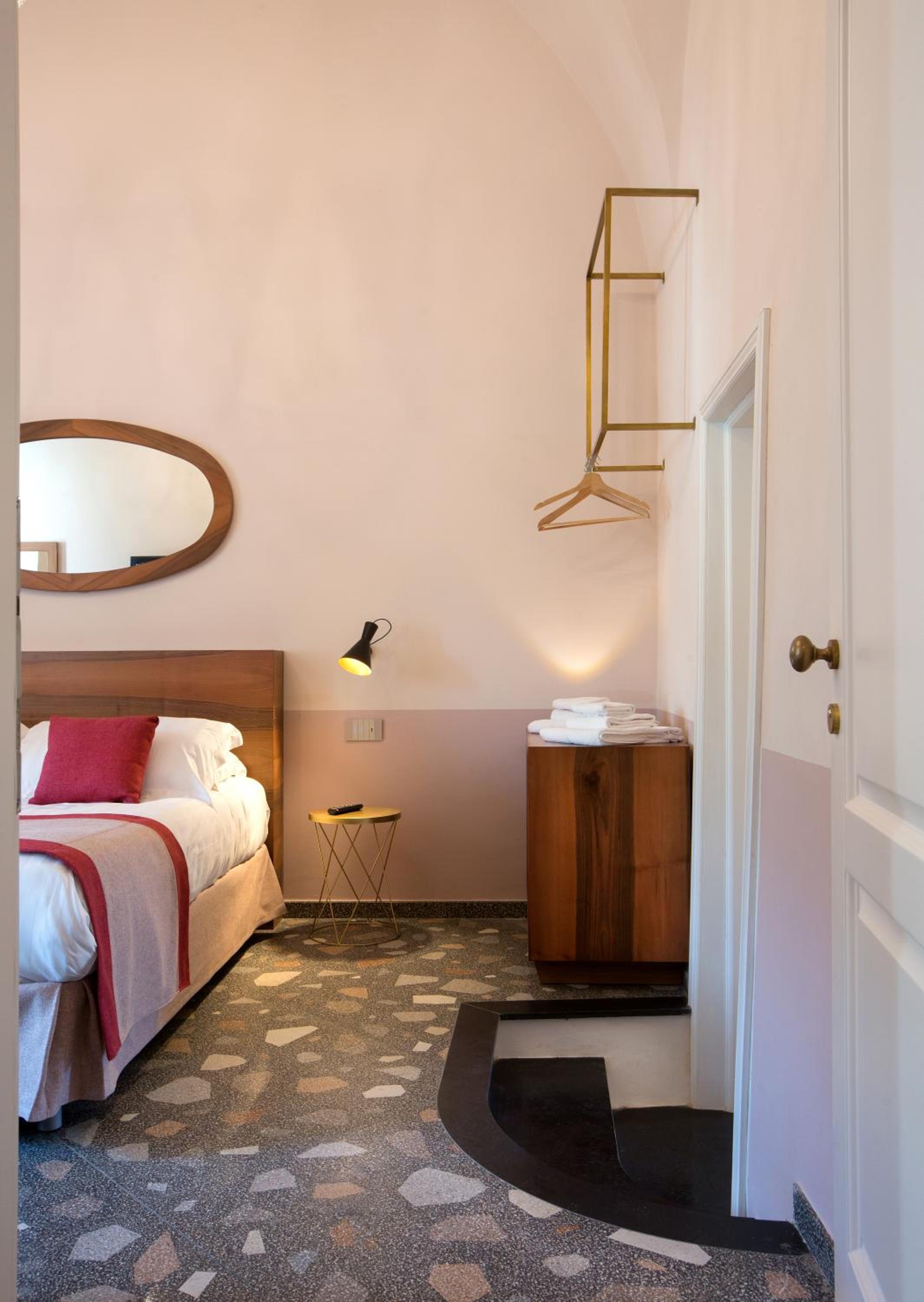 Triple Room - Photo 6