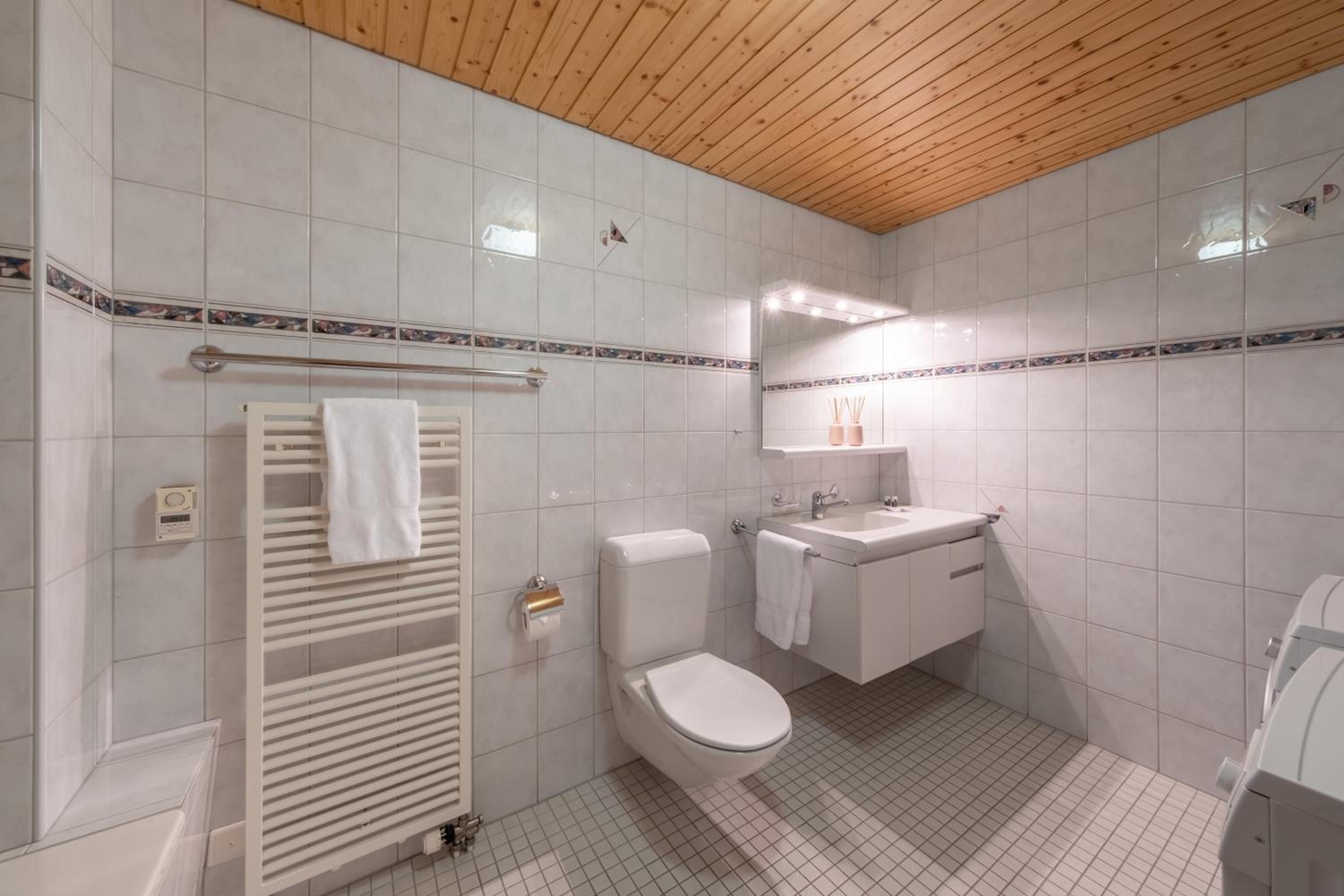 Apartment - Photo 24