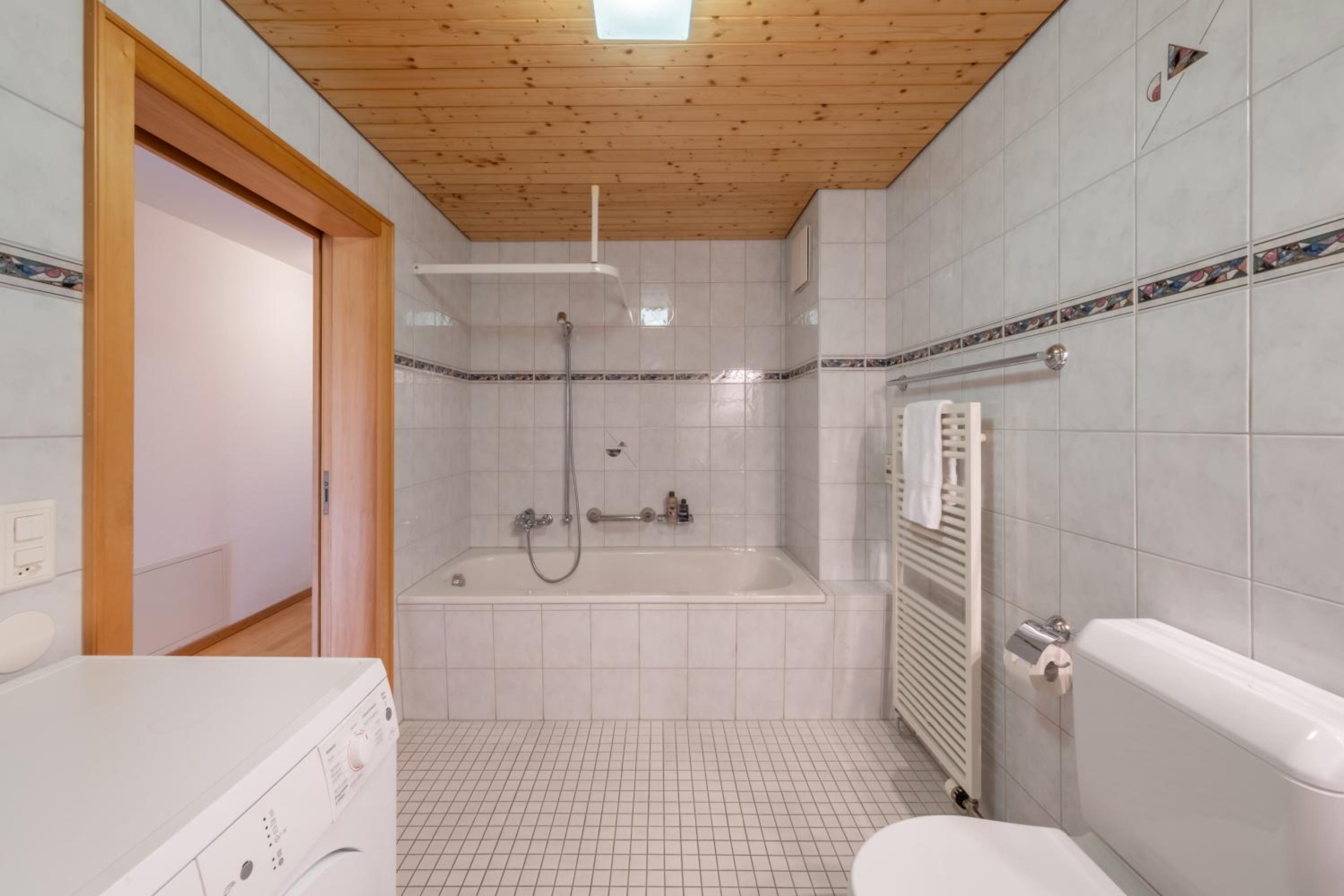 Apartment - Photo 23