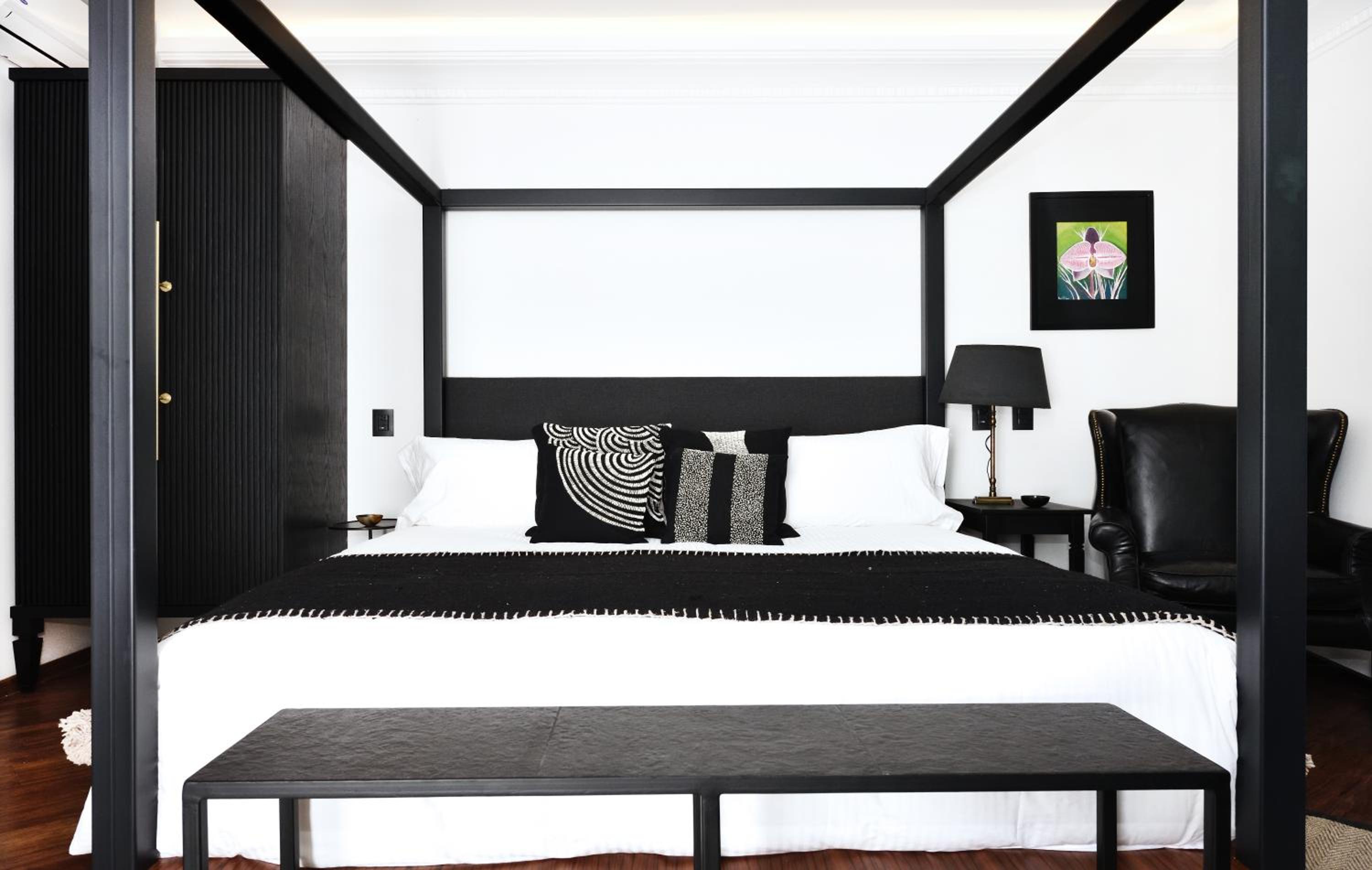 Superior Suite - Photo 43