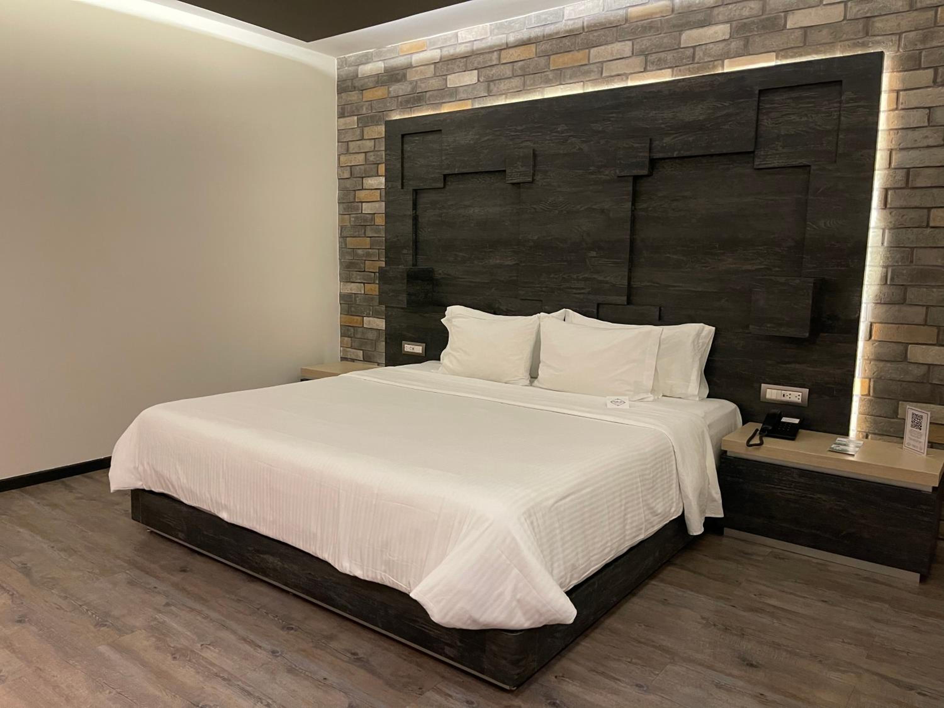 Superior Queen Room