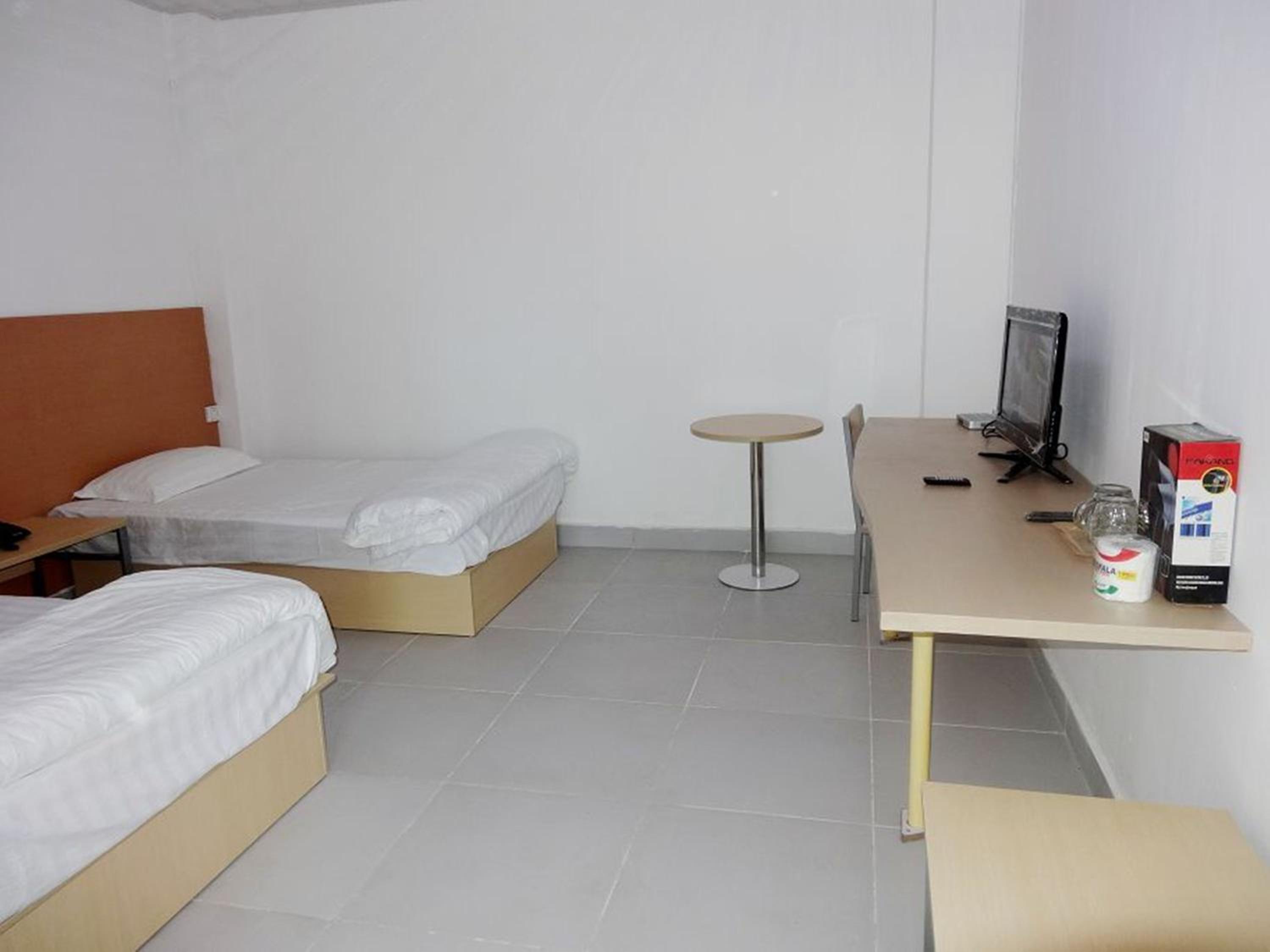 Standard Twin Room With Shared Bathroom photo 1