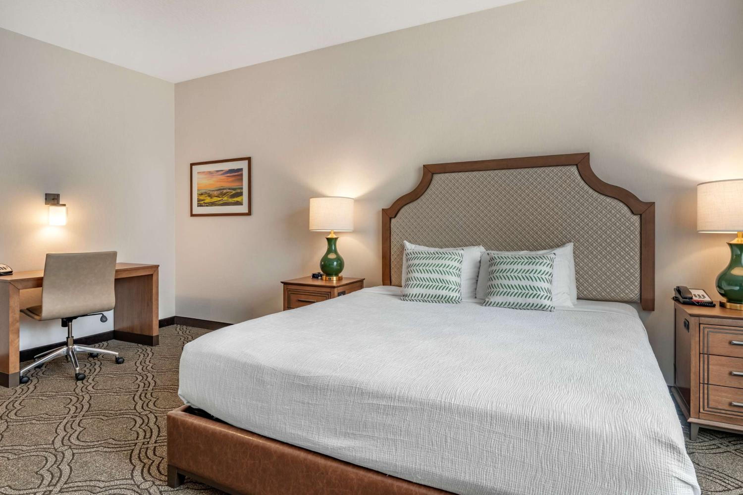 Best Western Premier Pasco Inn and Suites, Photo 3