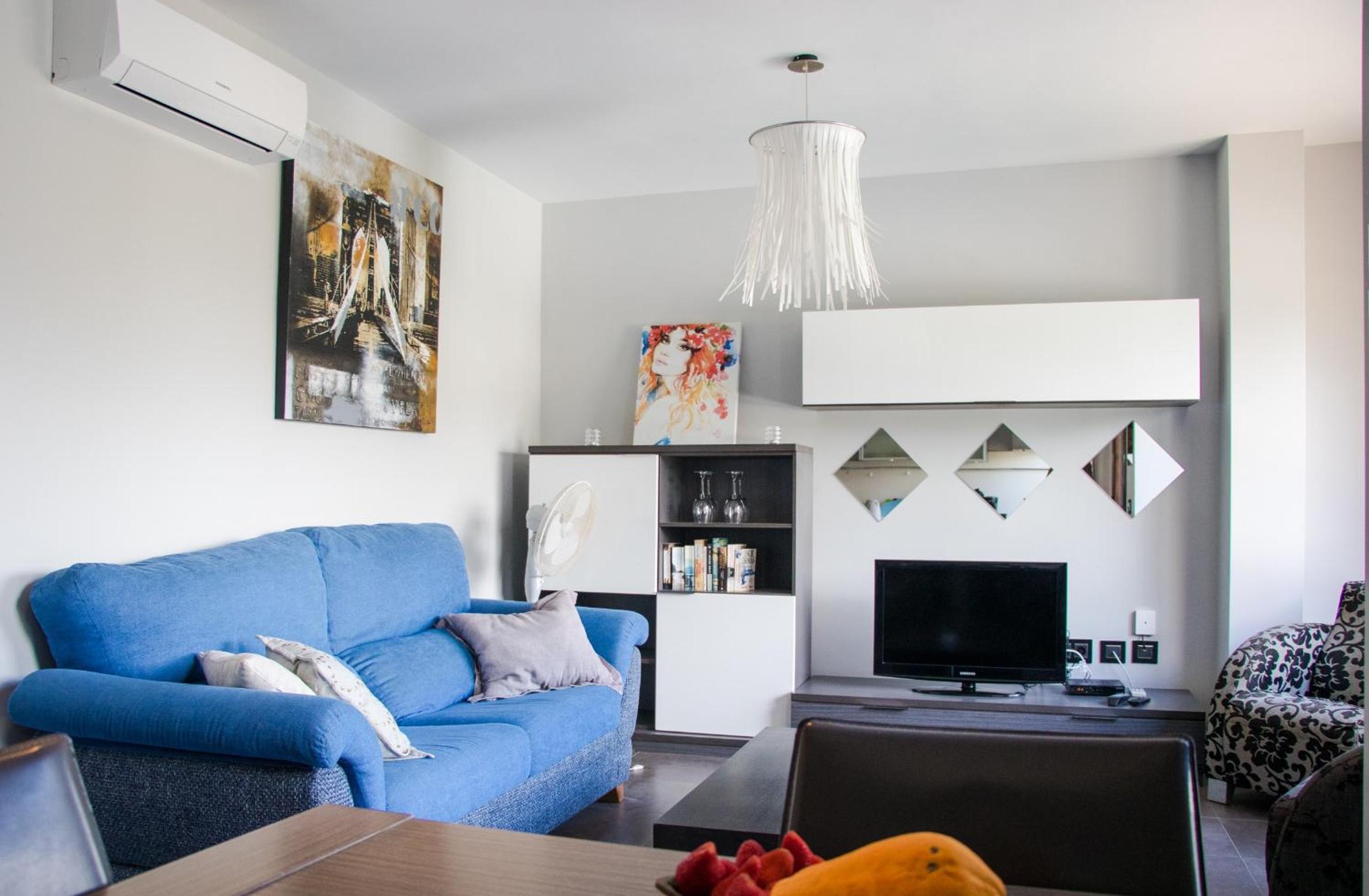 Apartamento de dos habitaciones con balcón