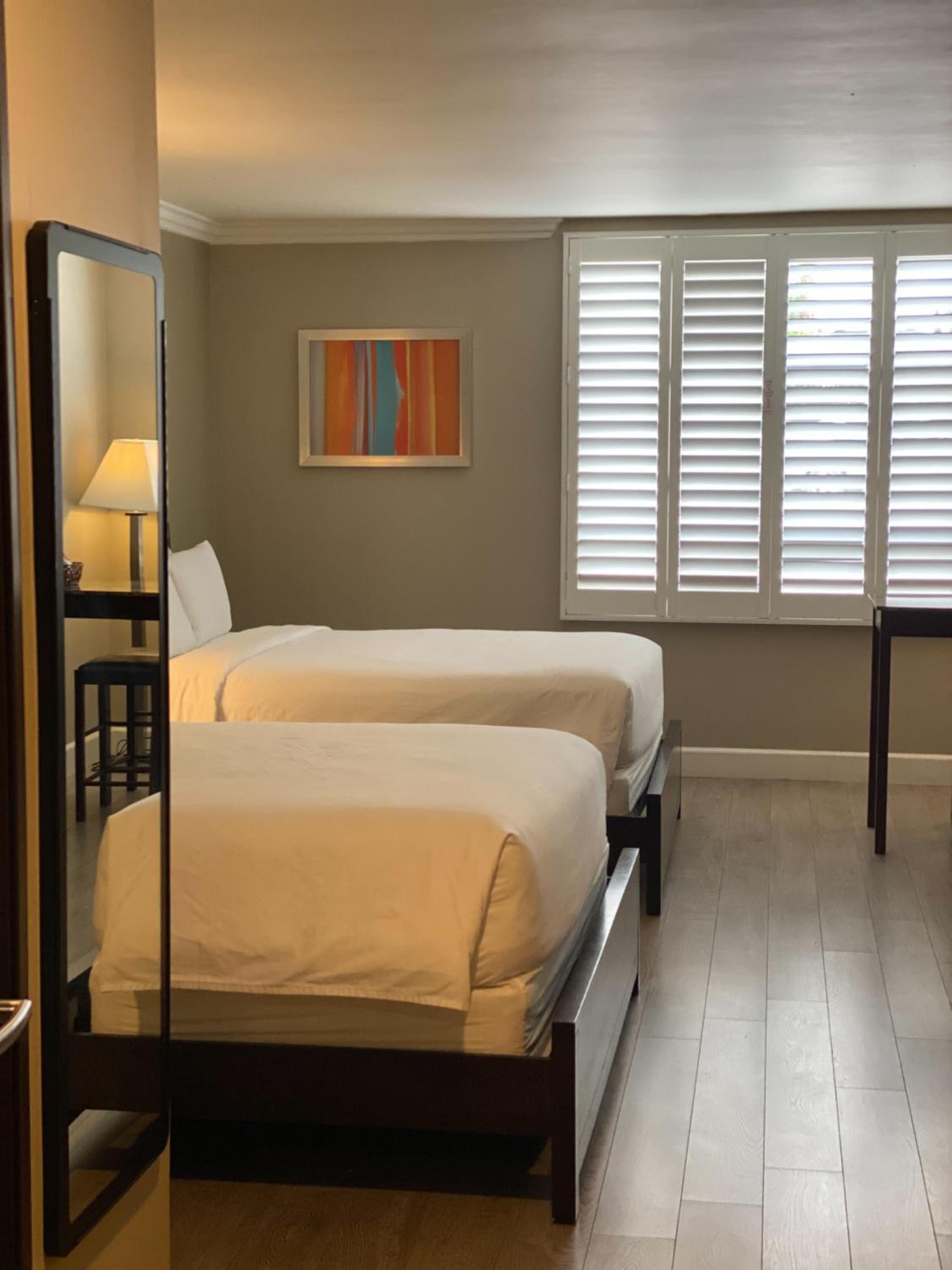 Queen Room - Disability Access photo 2