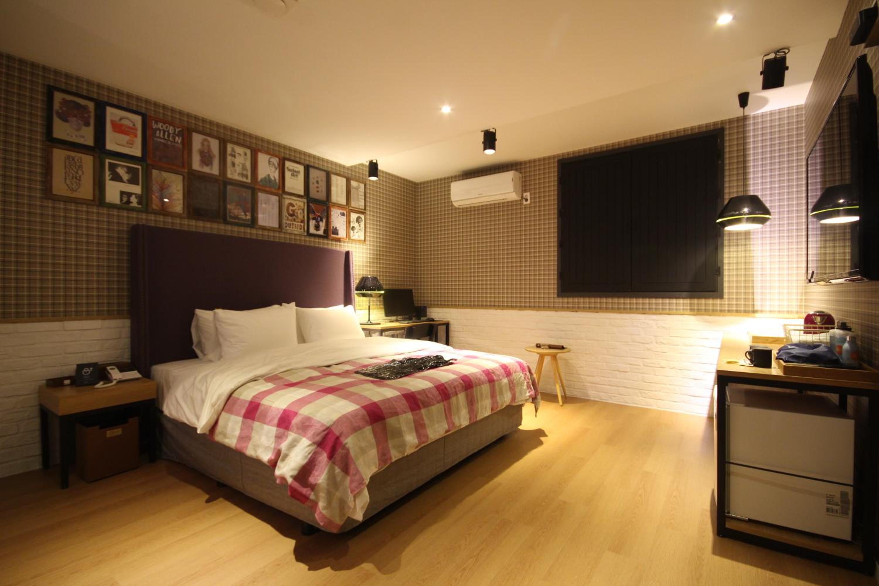 Standard Double Room - Photo 3