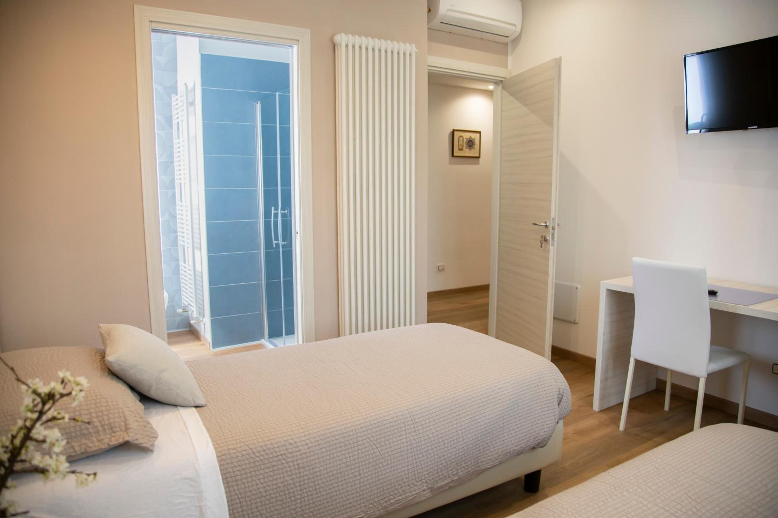 Double or Twin Room with Private Bathroom