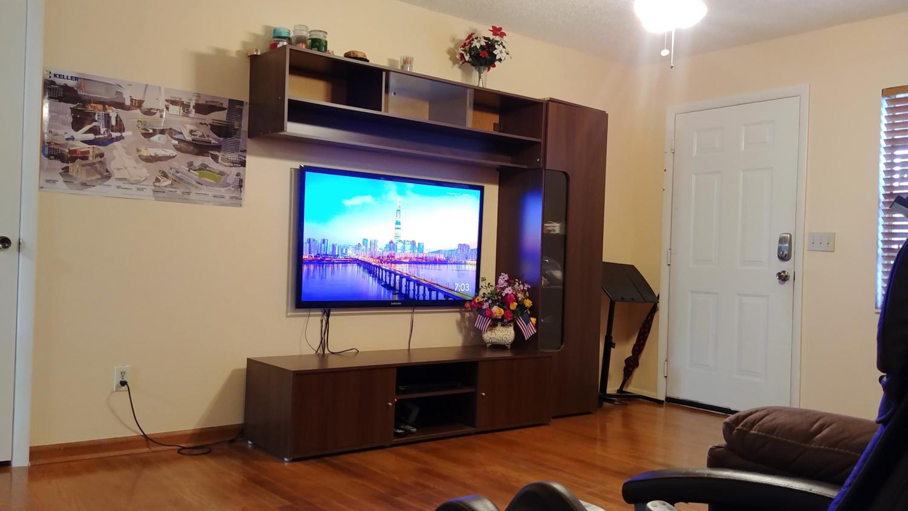 Three-Bedroom House photo 1