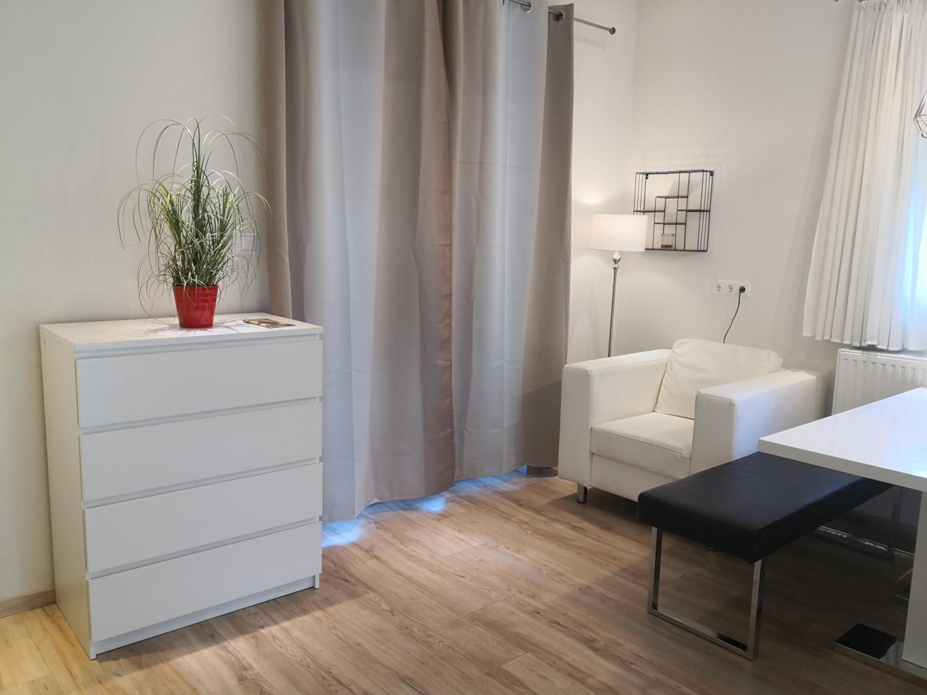 Apartment - Ground Floor - Photo 1