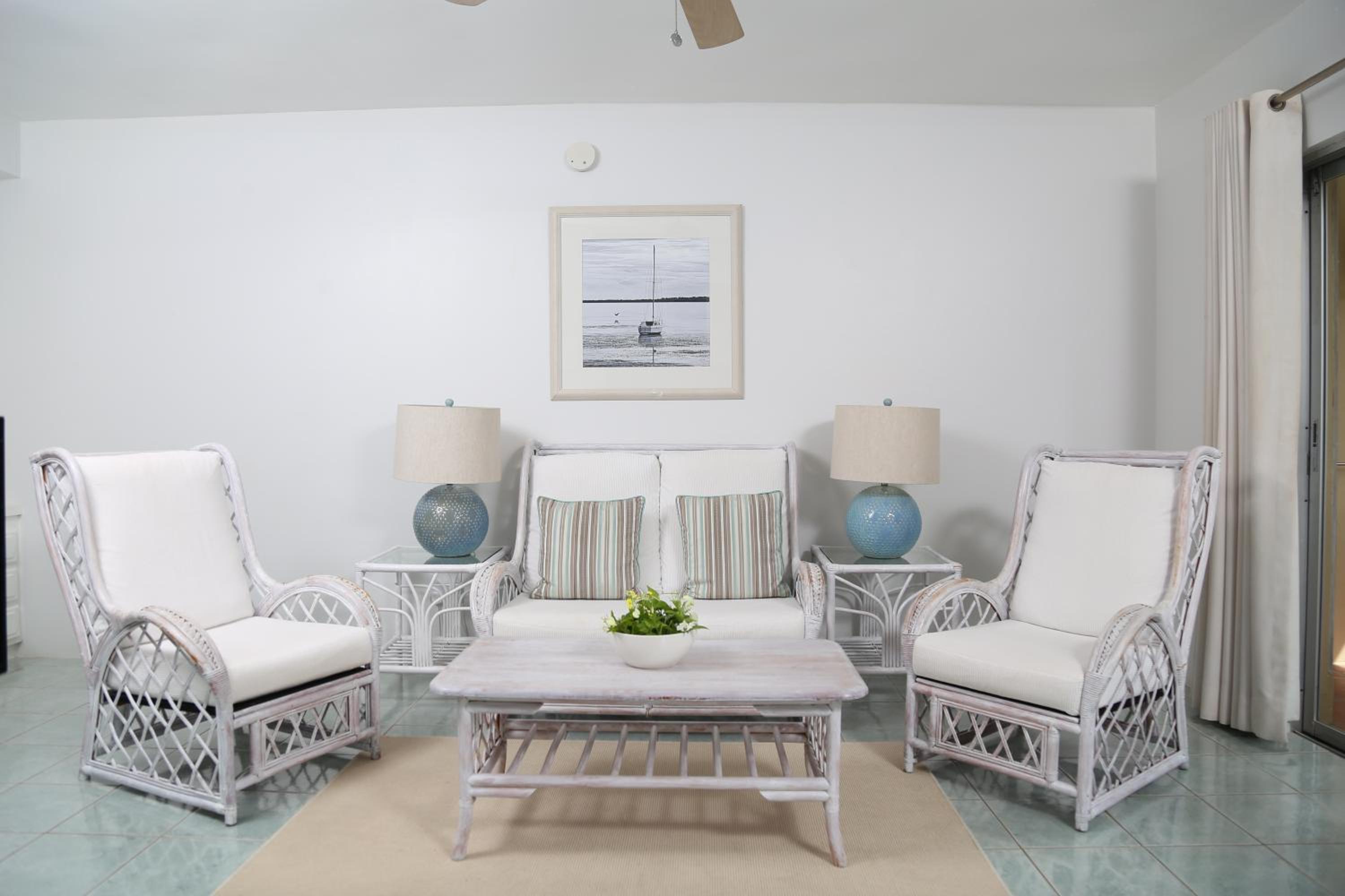 Premium Suite - Photo 4
