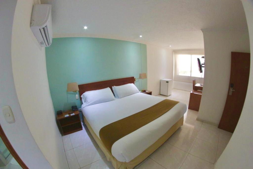 Large Double Room photo 2