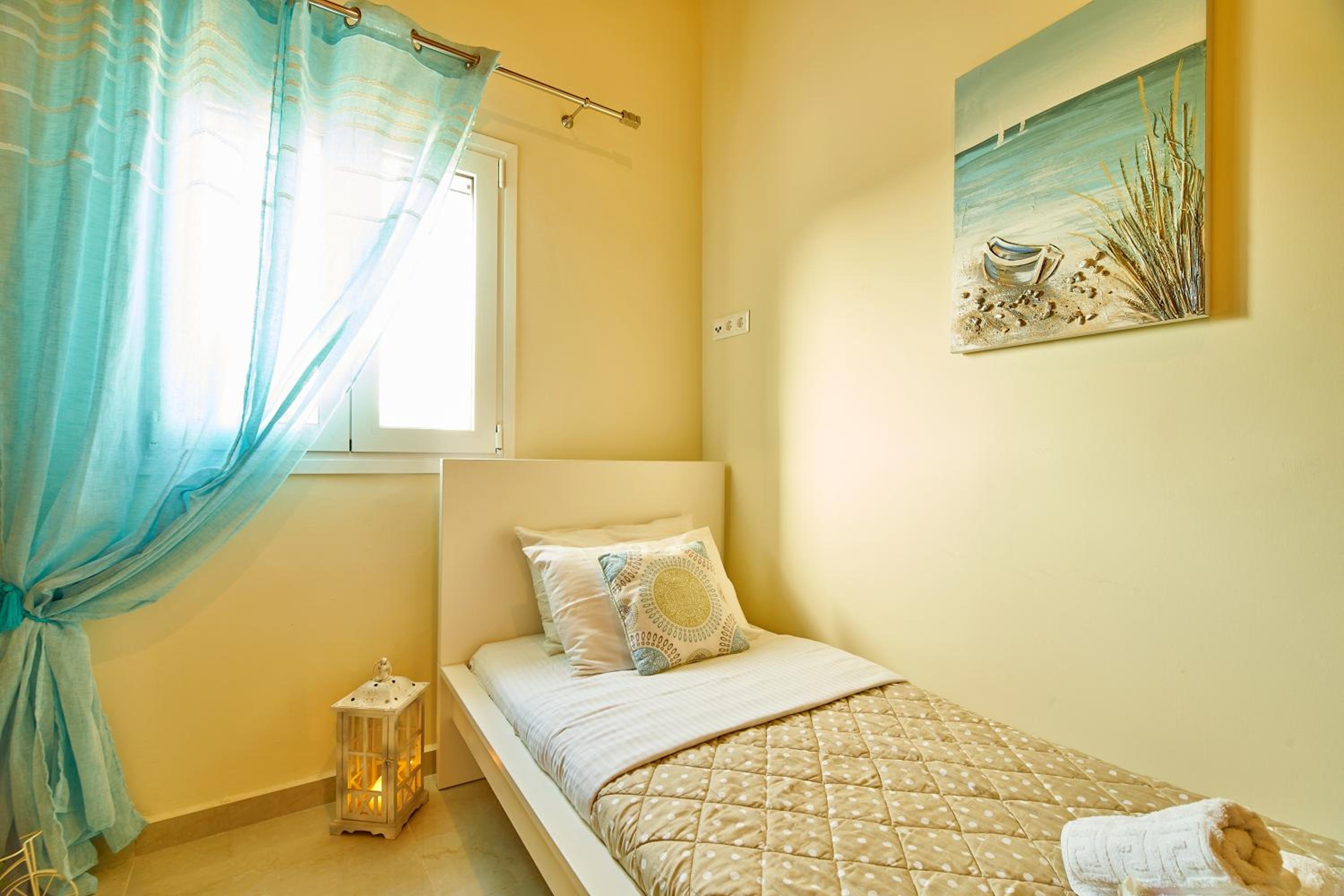 Three-Bedroom Villa photo 1