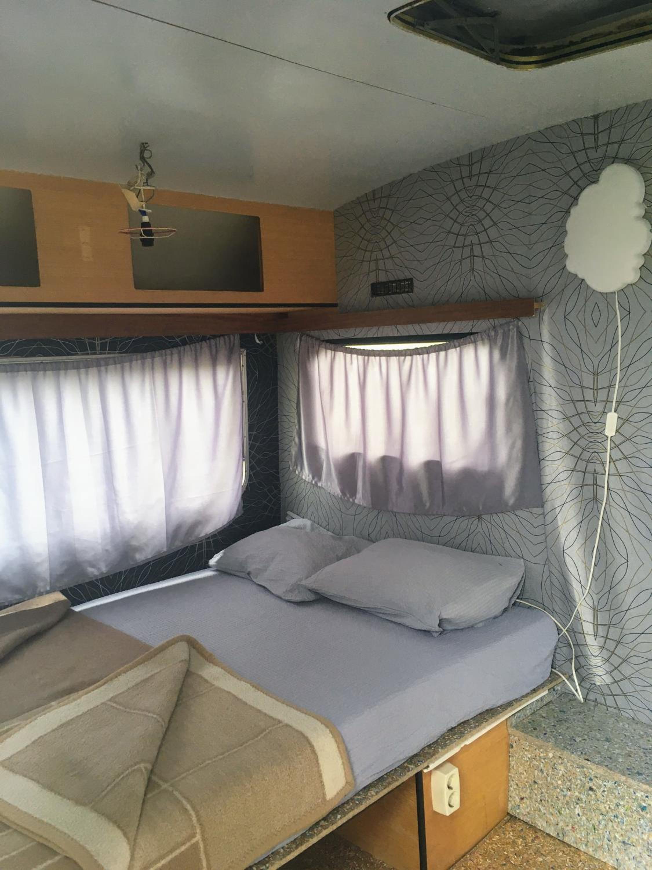 Caravan photo 1