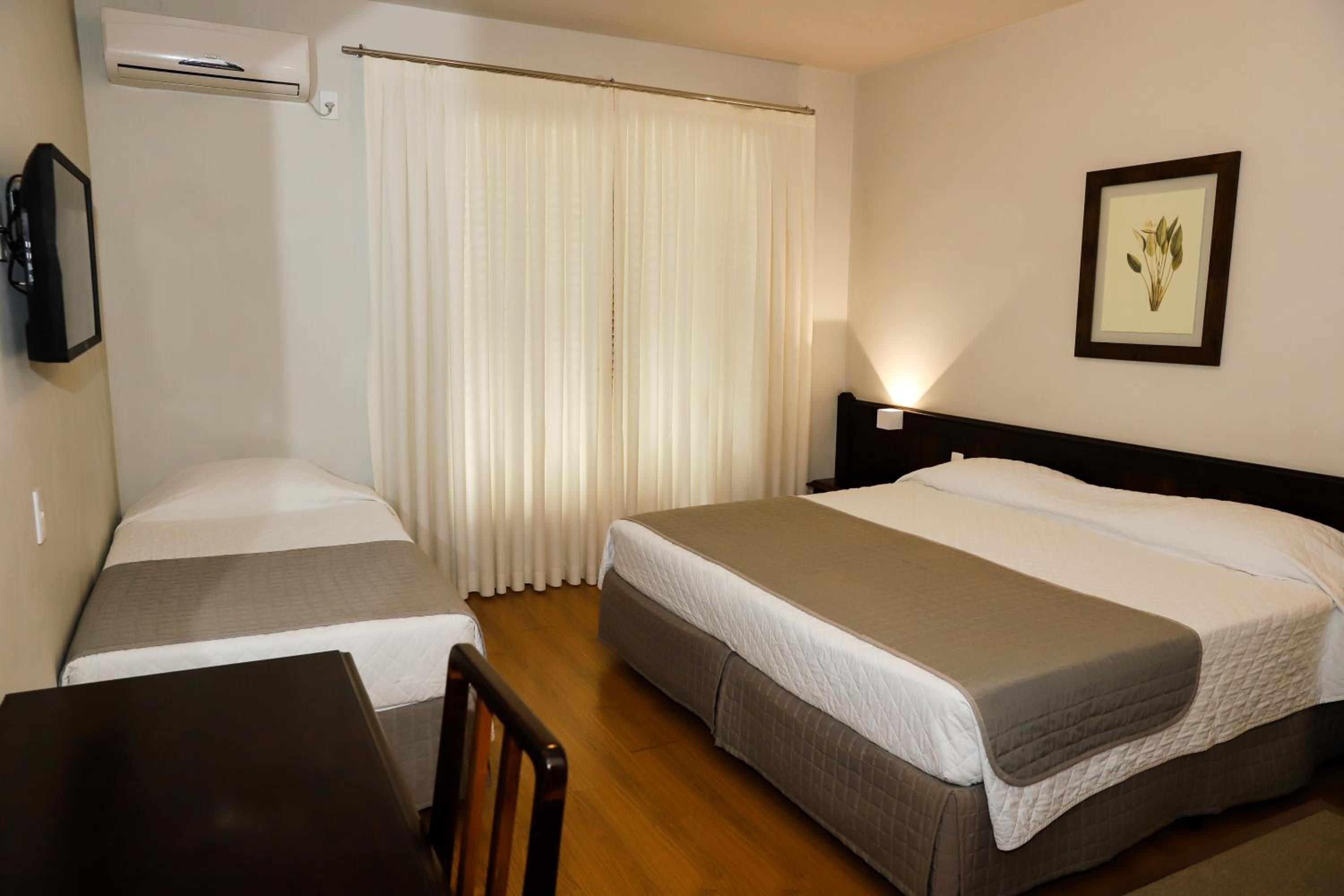 Deluxe Triple Room with Balcony photo 1